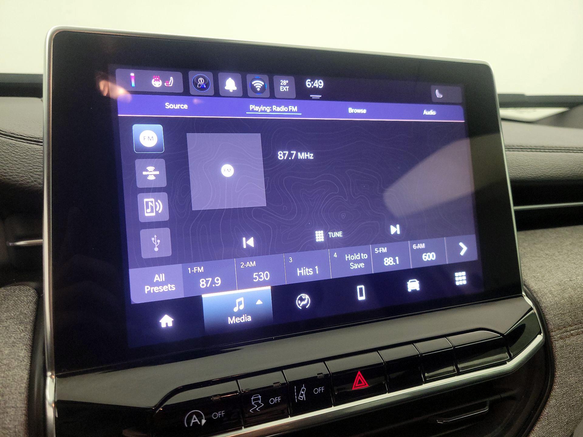 Thumbnail: 2024 Jeep Compass - 15