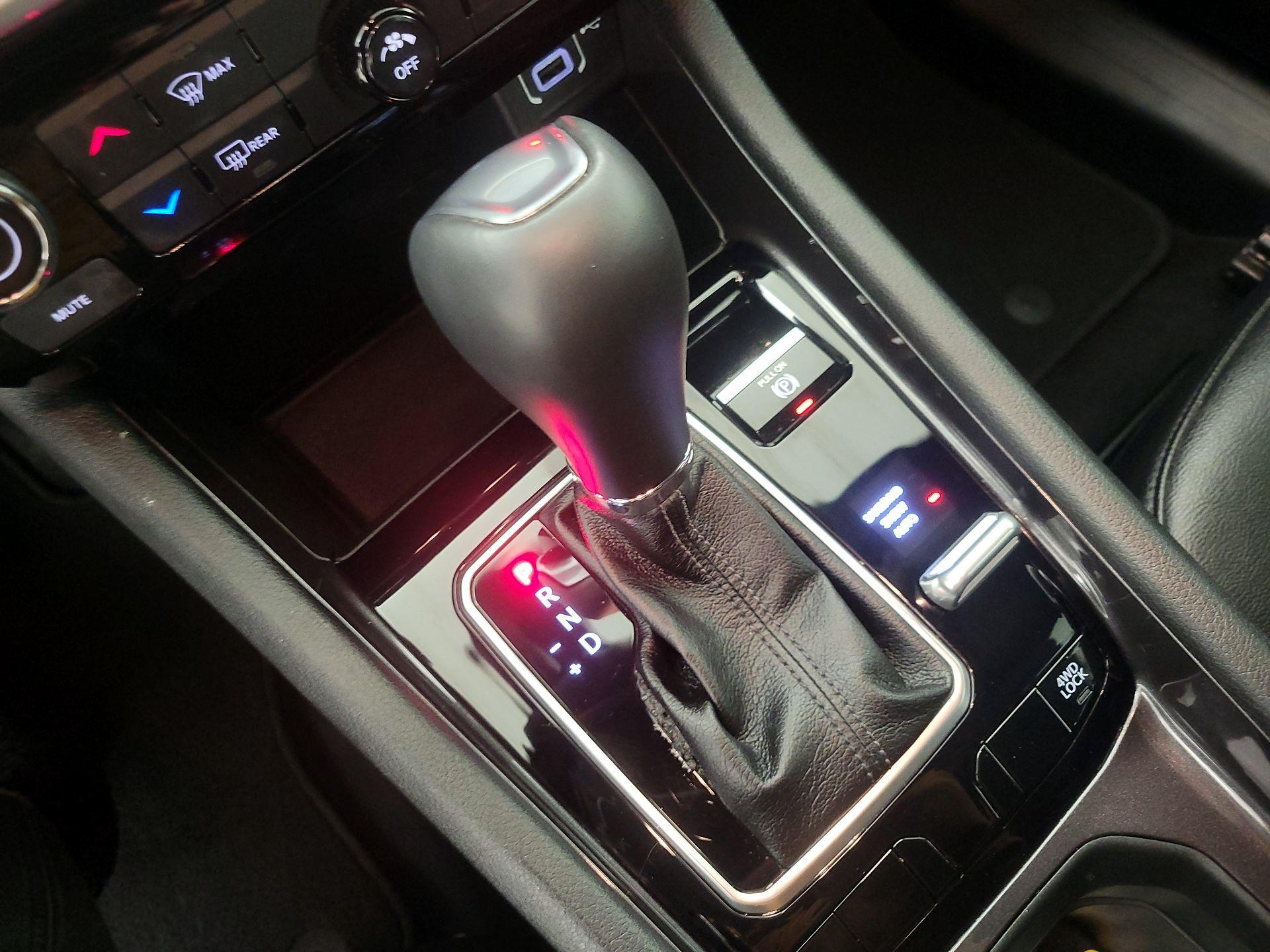 Thumbnail: 2024 Jeep Compass - 17