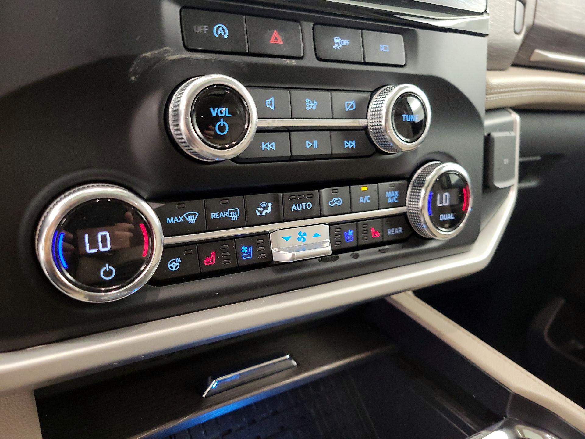 Thumbnail: 2023 Ford Expedition - 16