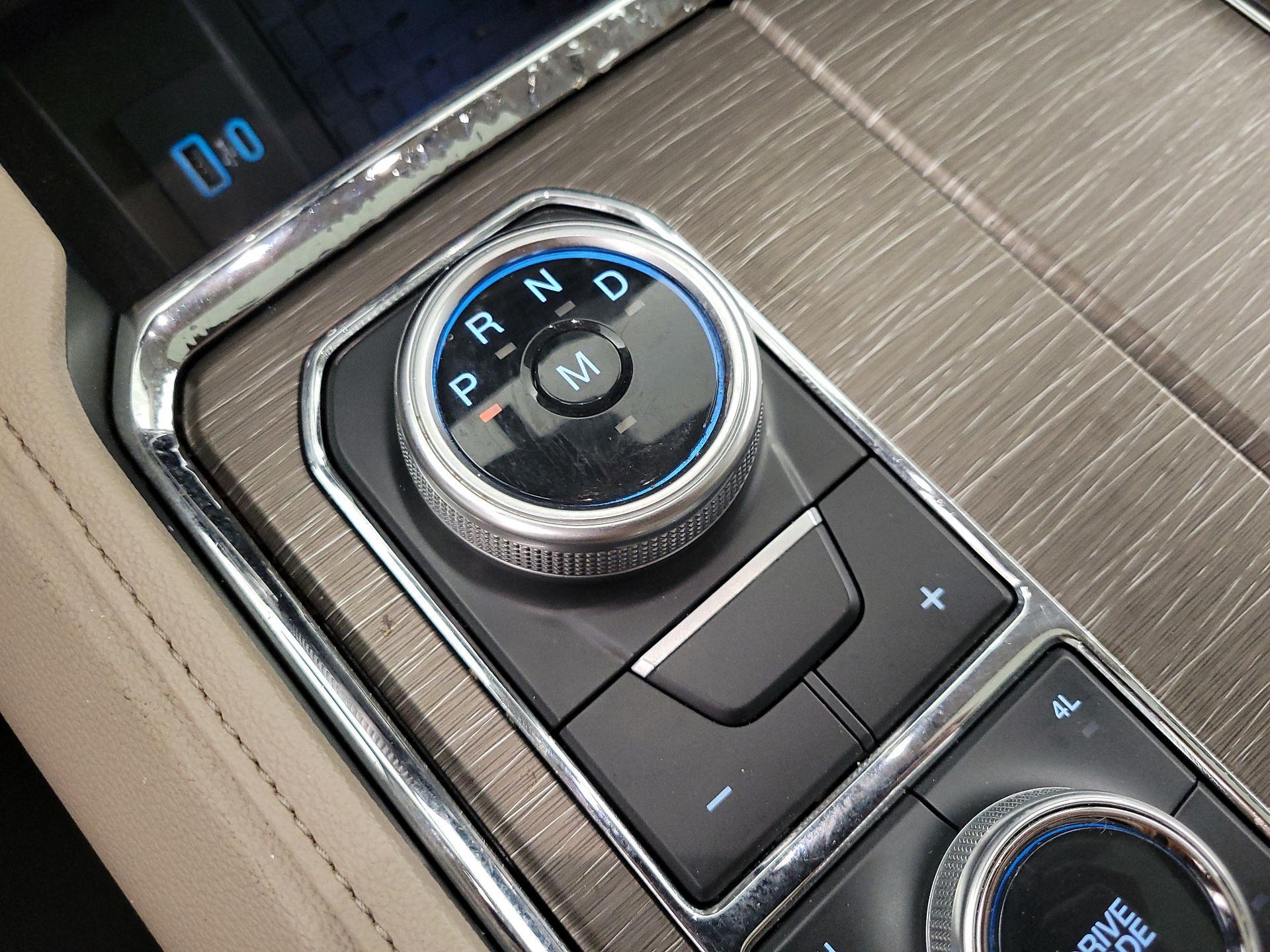 Thumbnail: 2023 Ford Expedition - 17