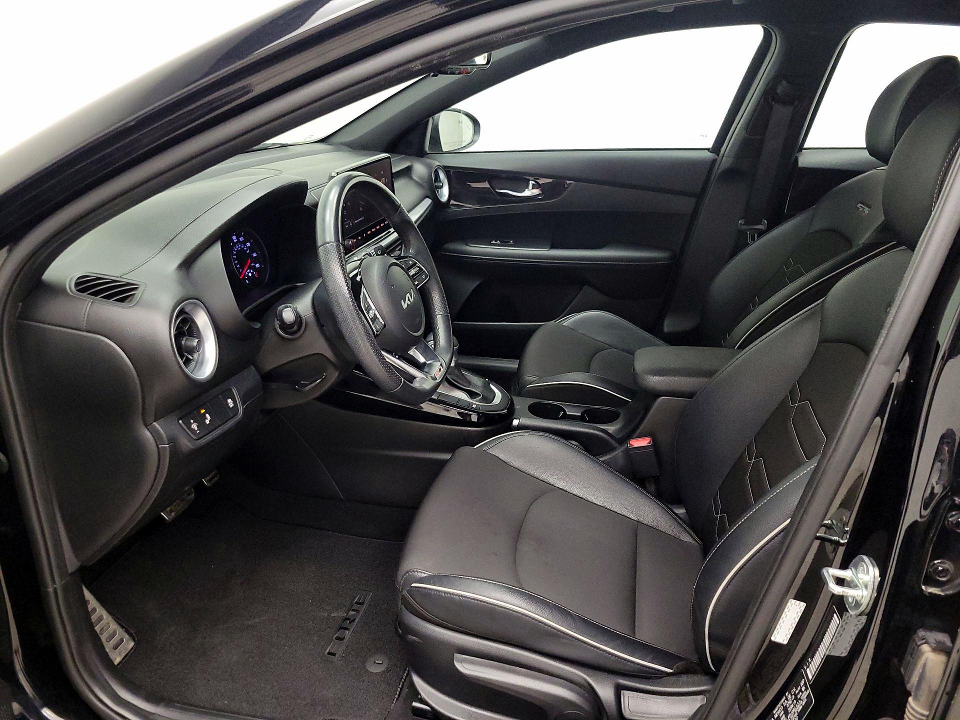 Thumbnail: 2023 Kia Forte - 11