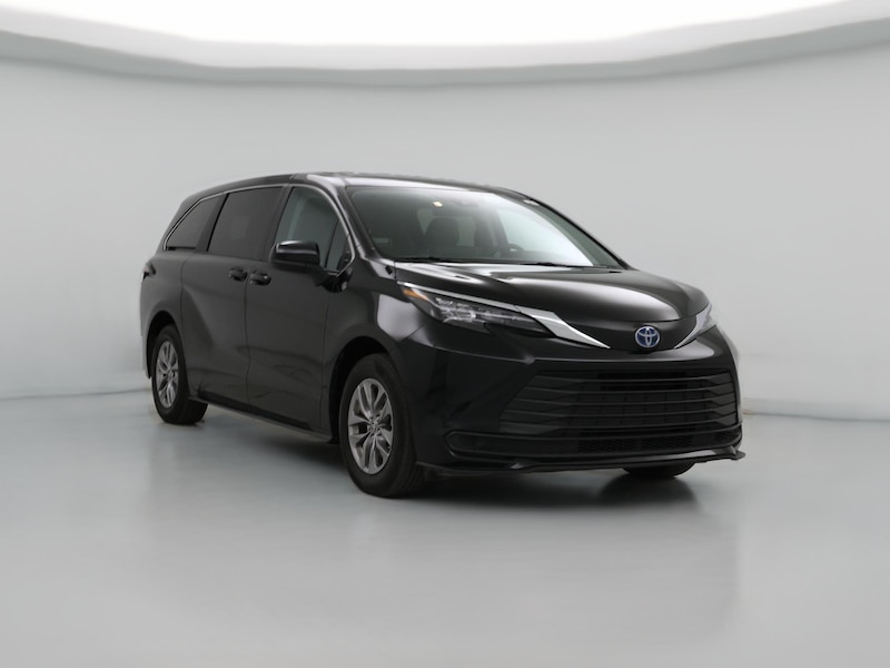 2024 Toyota Sienna LE