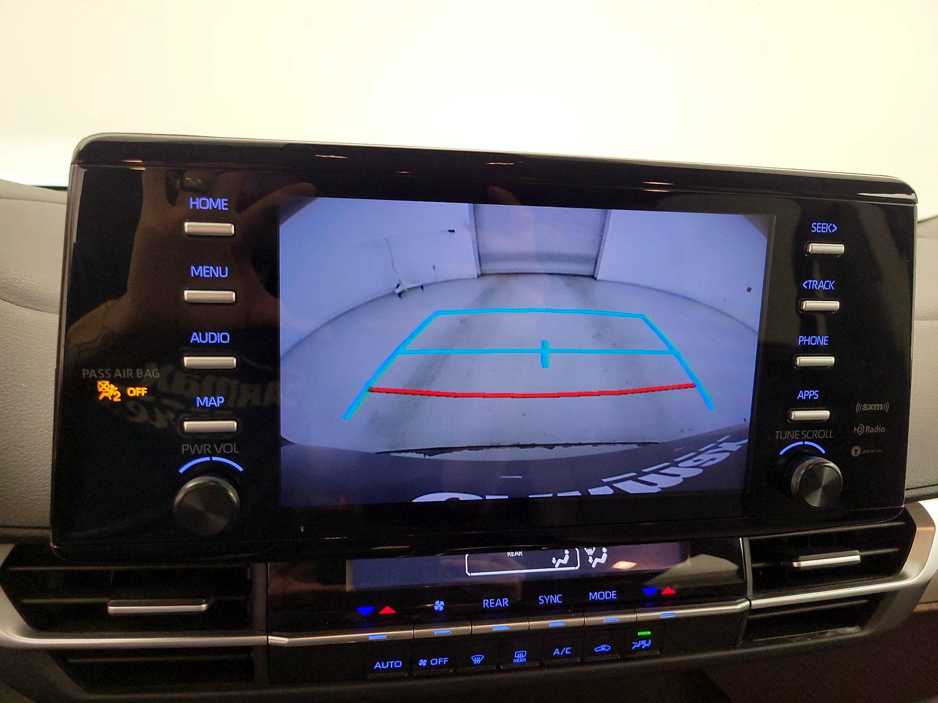 Thumbnail: 2024 Toyota Sienna - 14