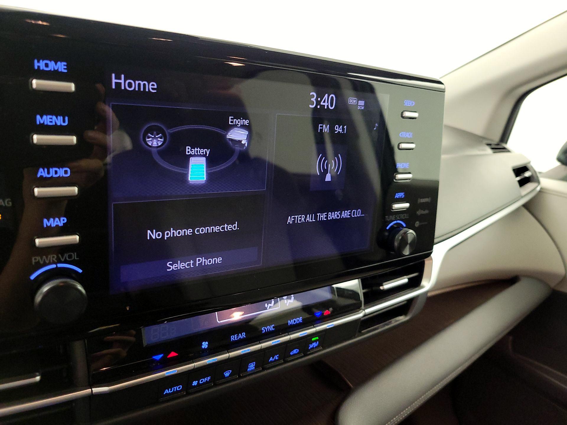 Thumbnail: 2024 Toyota Sienna - 15