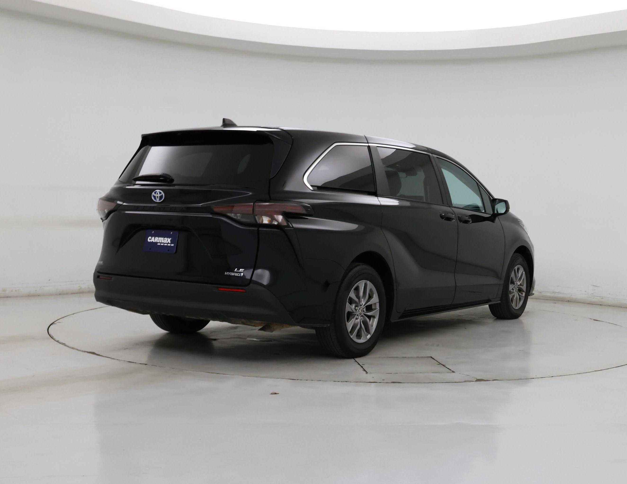 Thumbnail: 2024 Toyota Sienna - 8