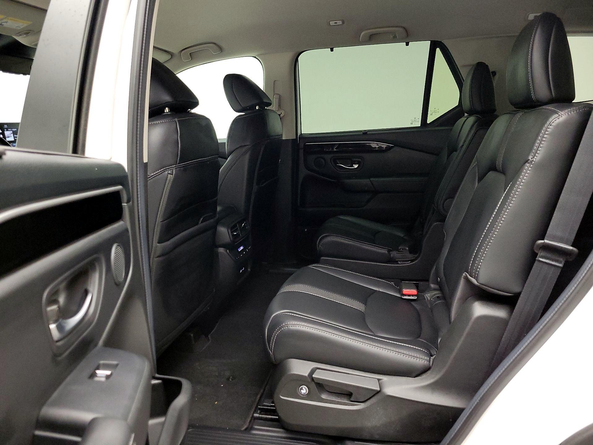 Thumbnail: 2023 Honda Pilot - 19