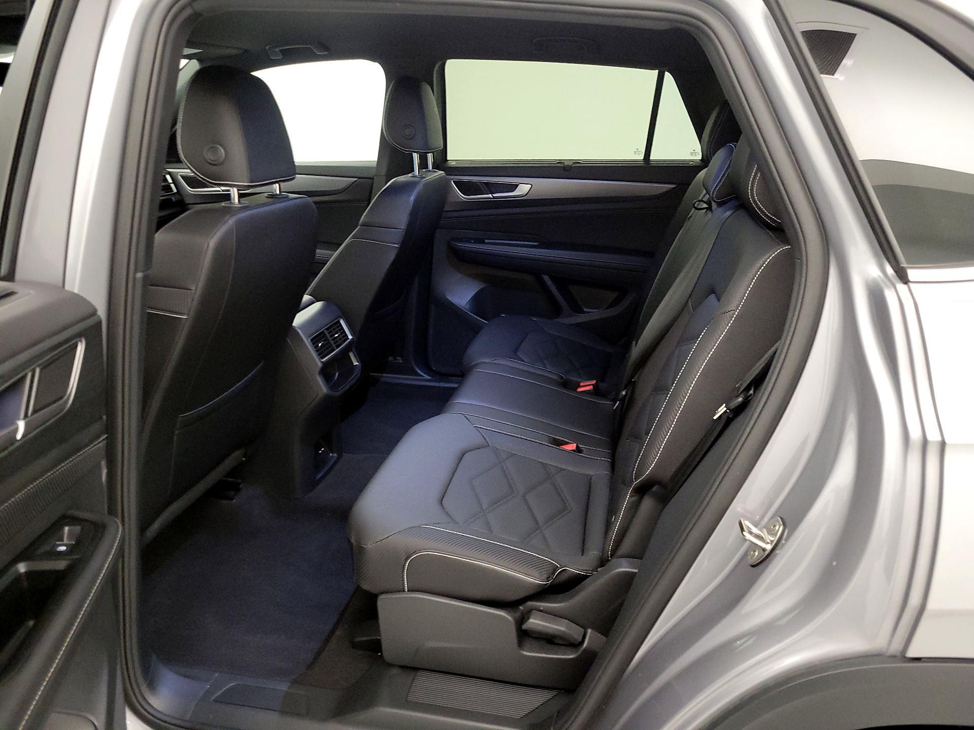 Thumbnail: 2025 Volkswagen Atlas - 19