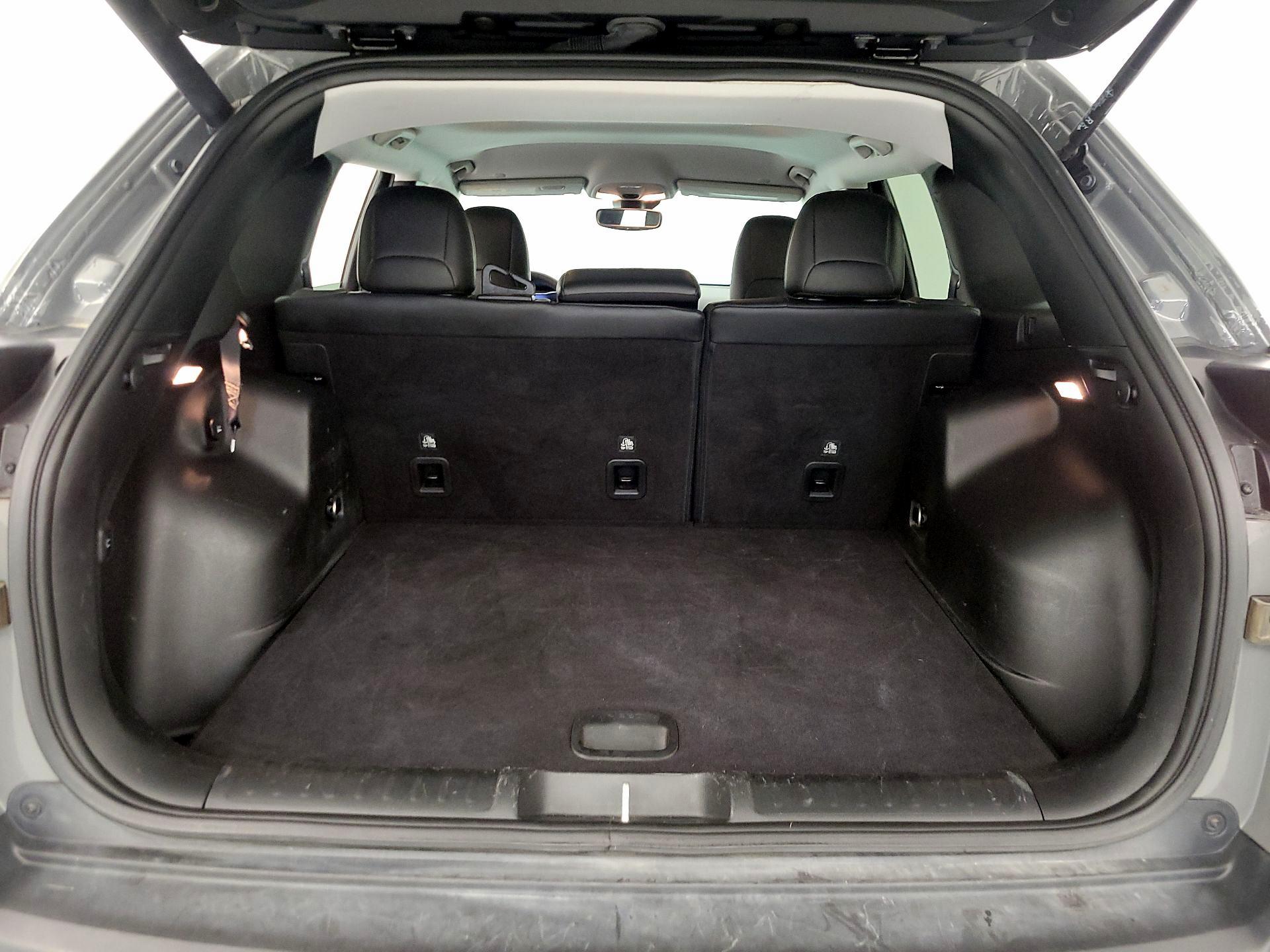 Thumbnail: 2022 Jeep Cherokee - 20