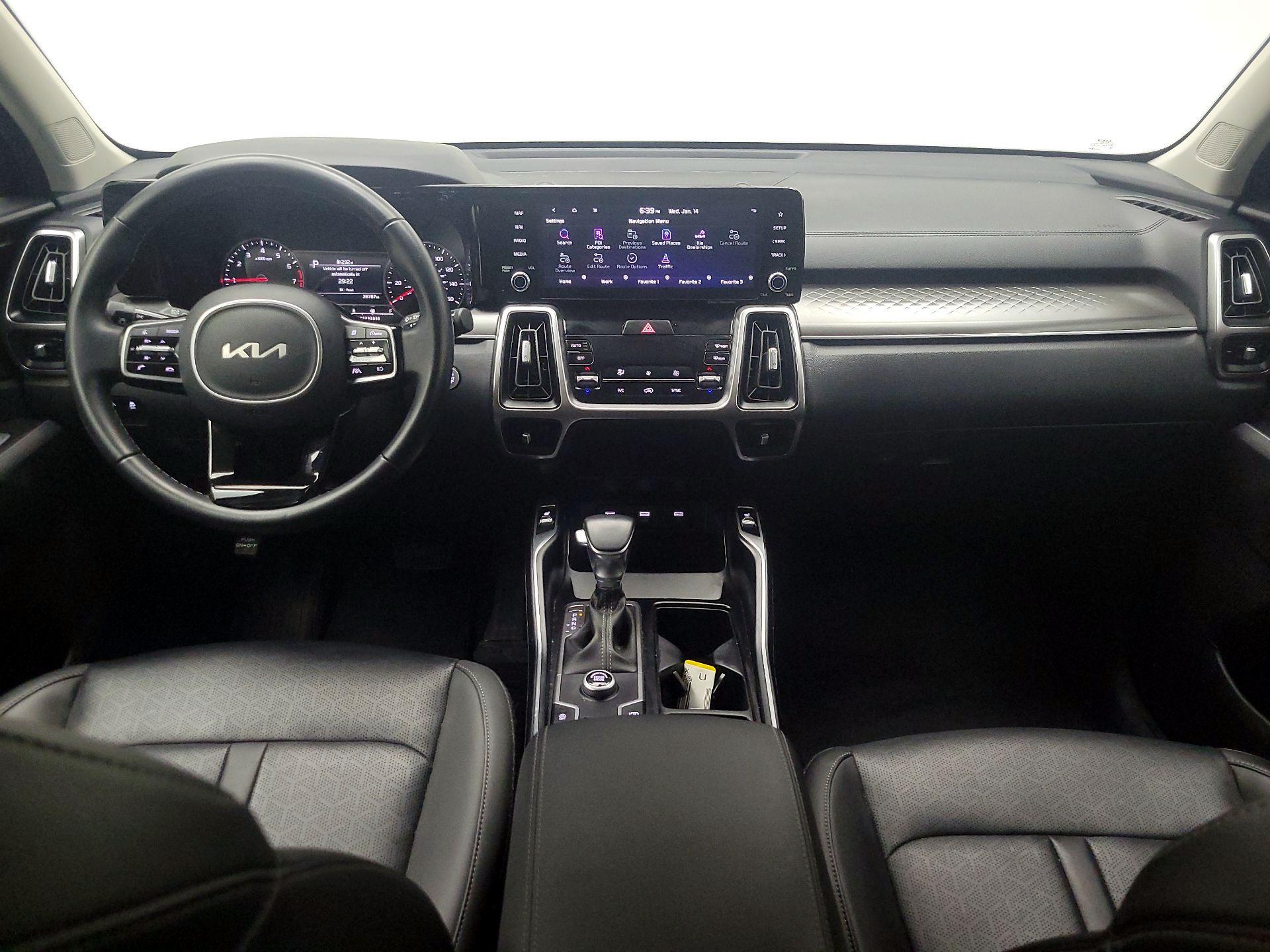 Thumbnail: 2022 Kia Sorento - 9