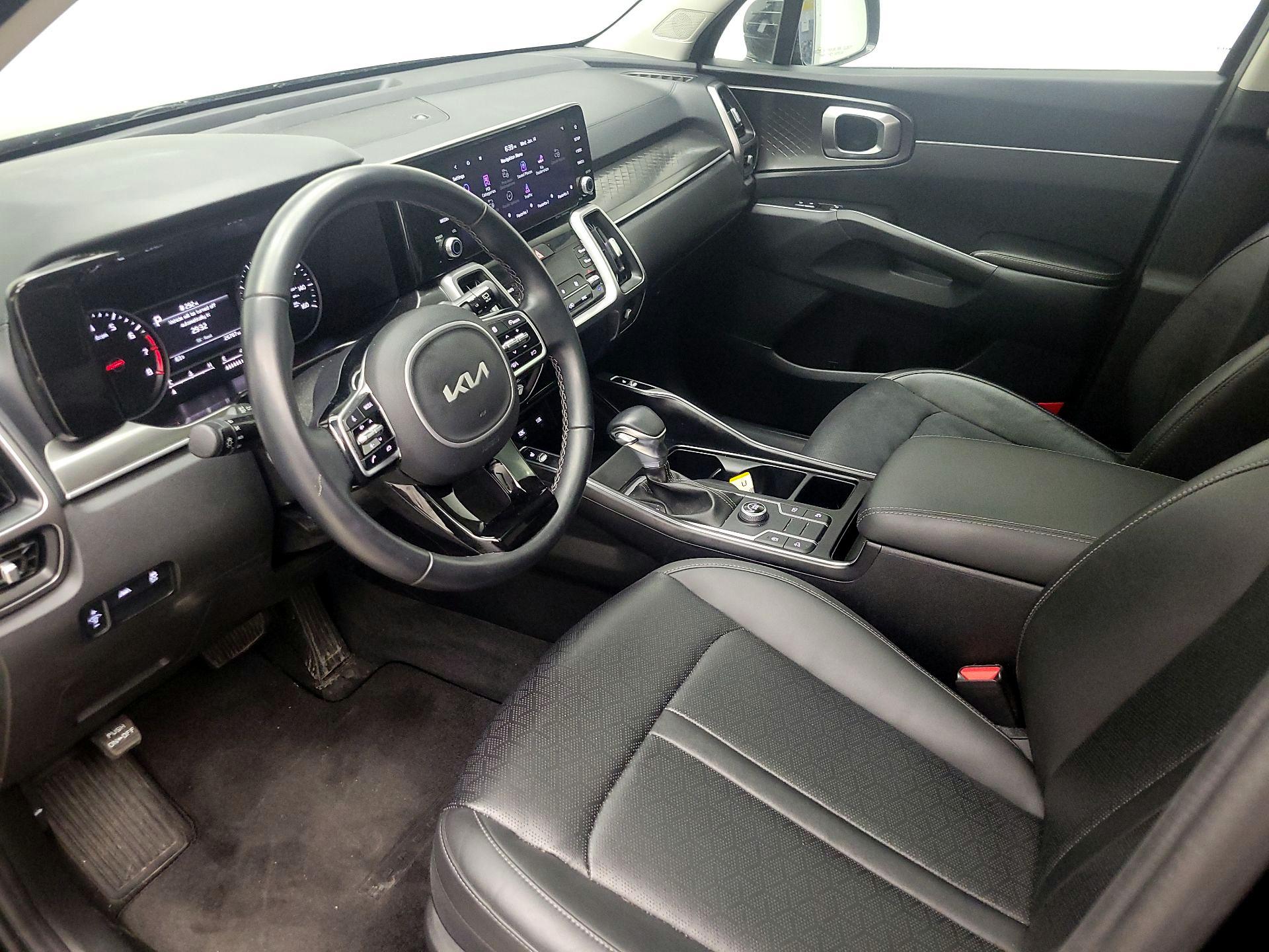 Thumbnail: 2022 Kia Sorento - 11