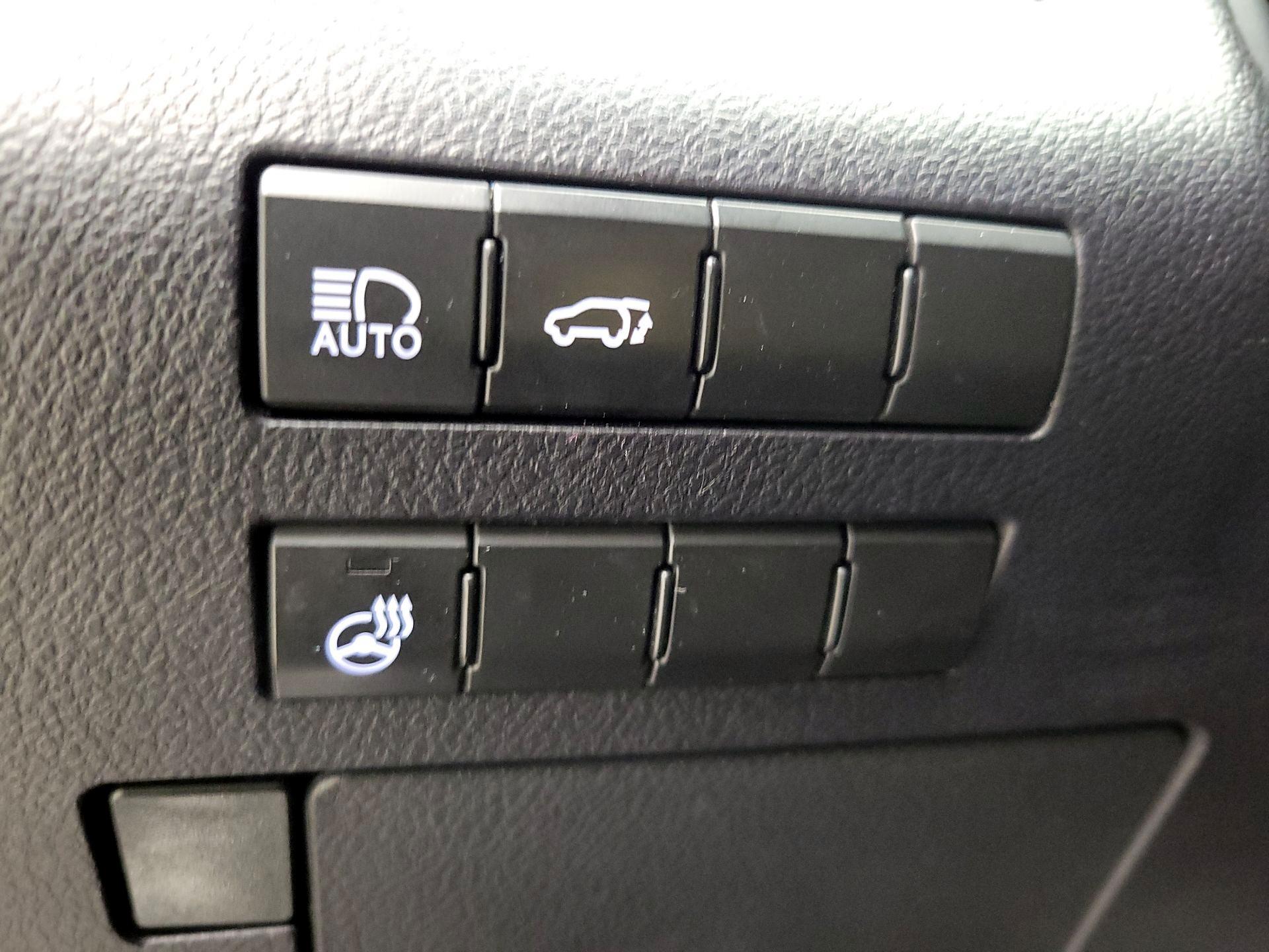 Thumbnail: 2020 Lexus RX - 13