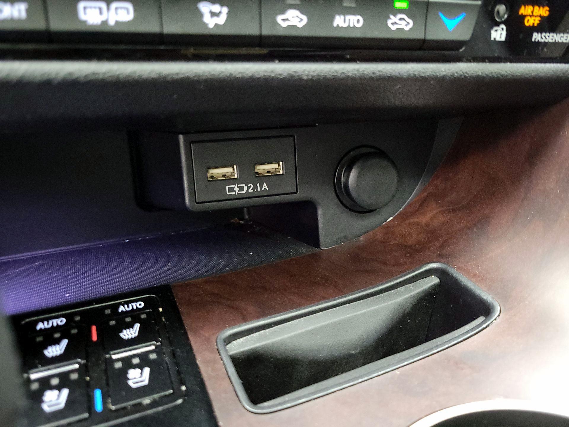 Thumbnail: 2020 Lexus RX - 19