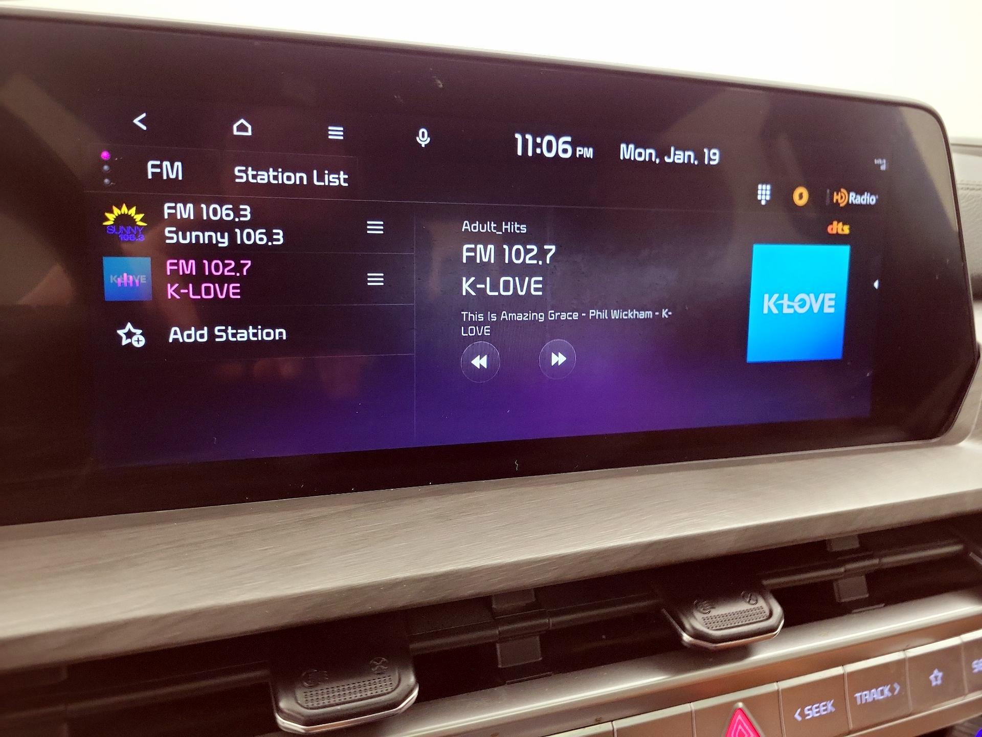 Thumbnail: 2023 Kia Telluride - 16