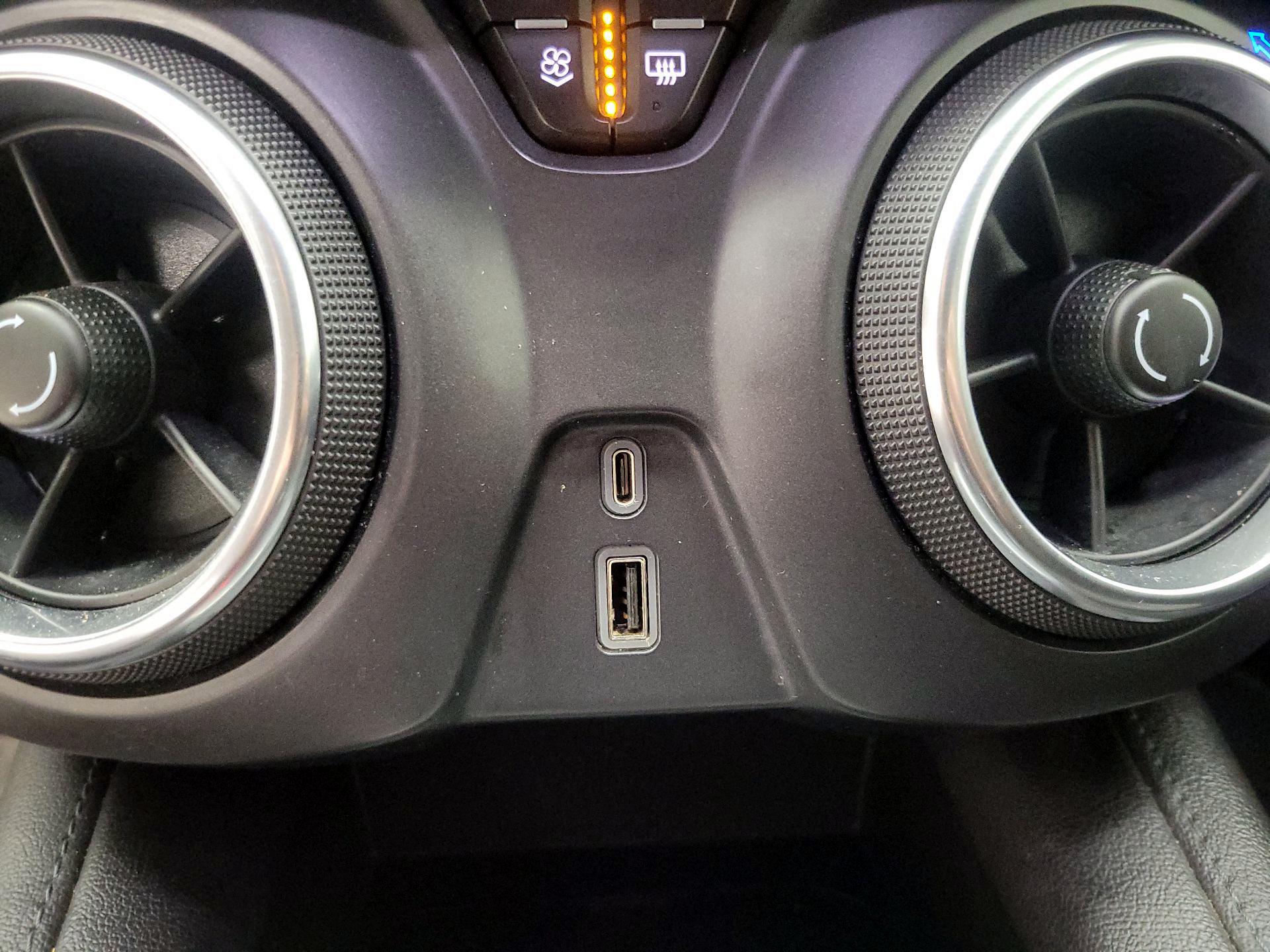 Thumbnail: 2021 Chevrolet Blazer - 18