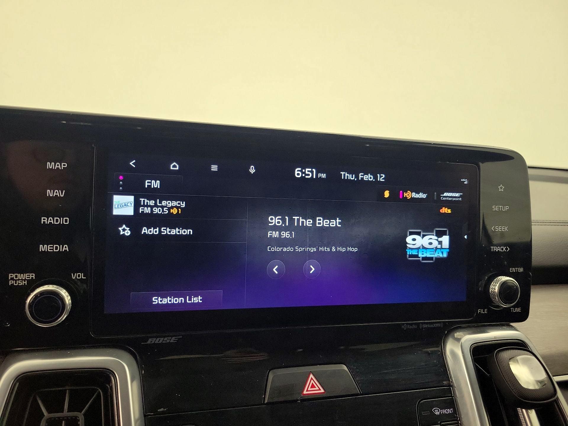 Thumbnail: 2023 Kia Sorento - 16