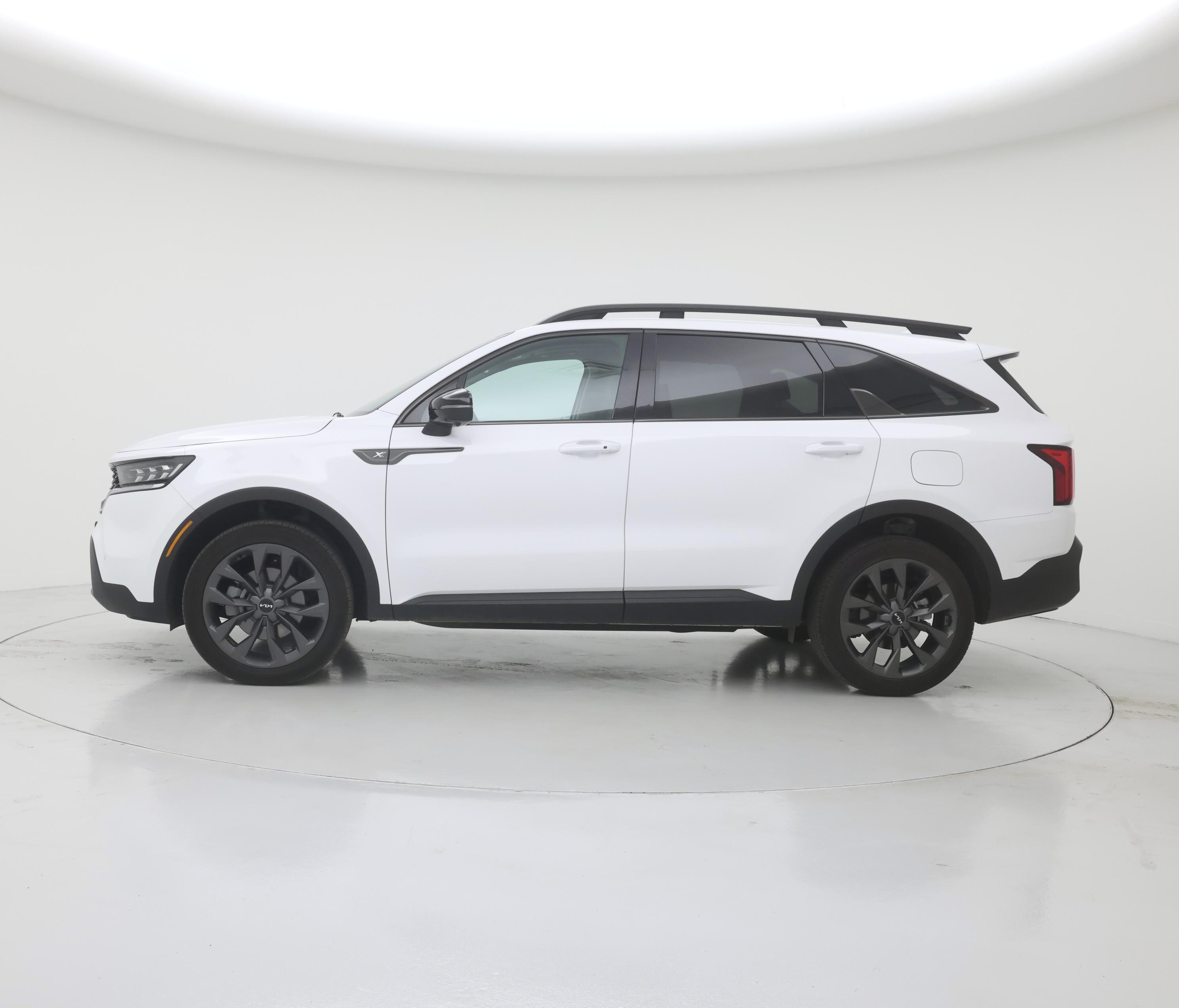 Thumbnail: 2023 Kia Sorento - 3