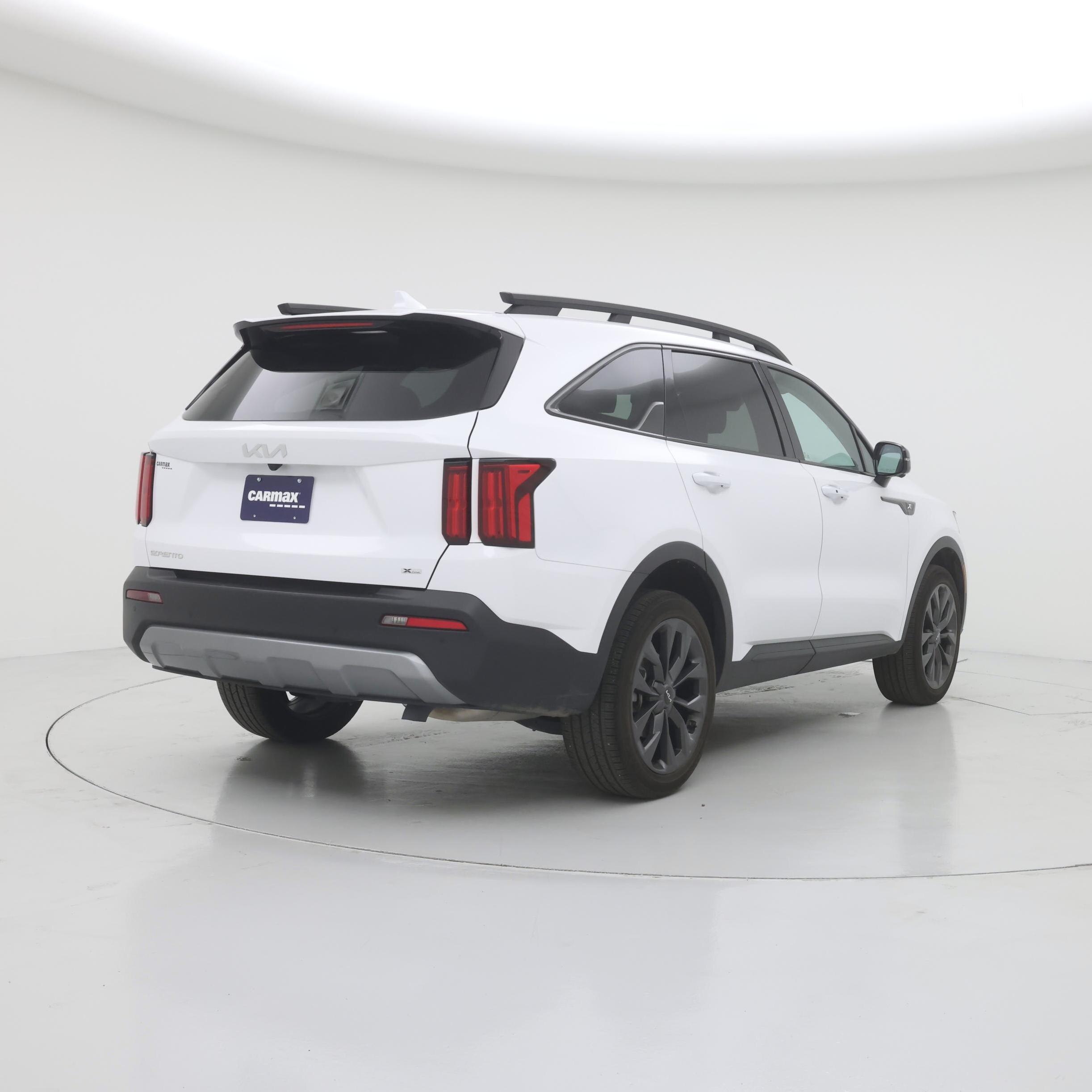 Thumbnail: 2023 Kia Sorento - 8