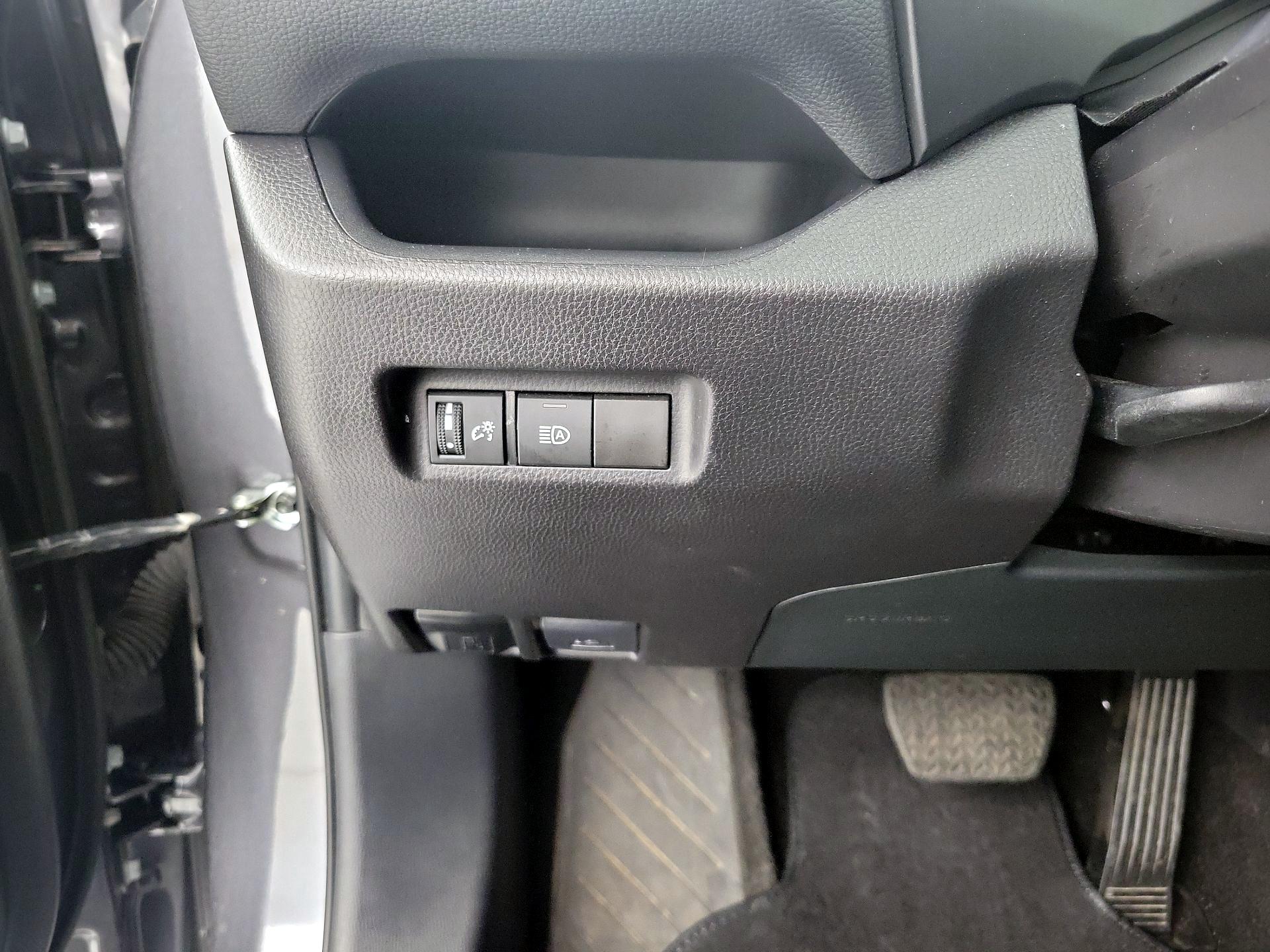 Thumbnail: 2025 Toyota RAV4 - 13