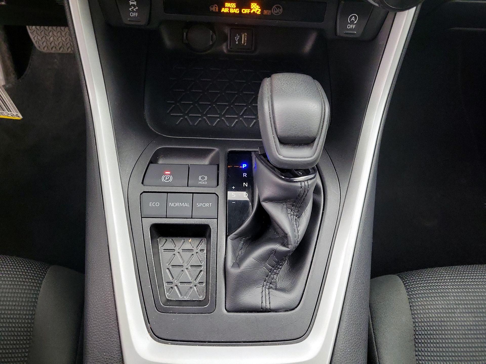 Thumbnail: 2025 Toyota RAV4 - 18