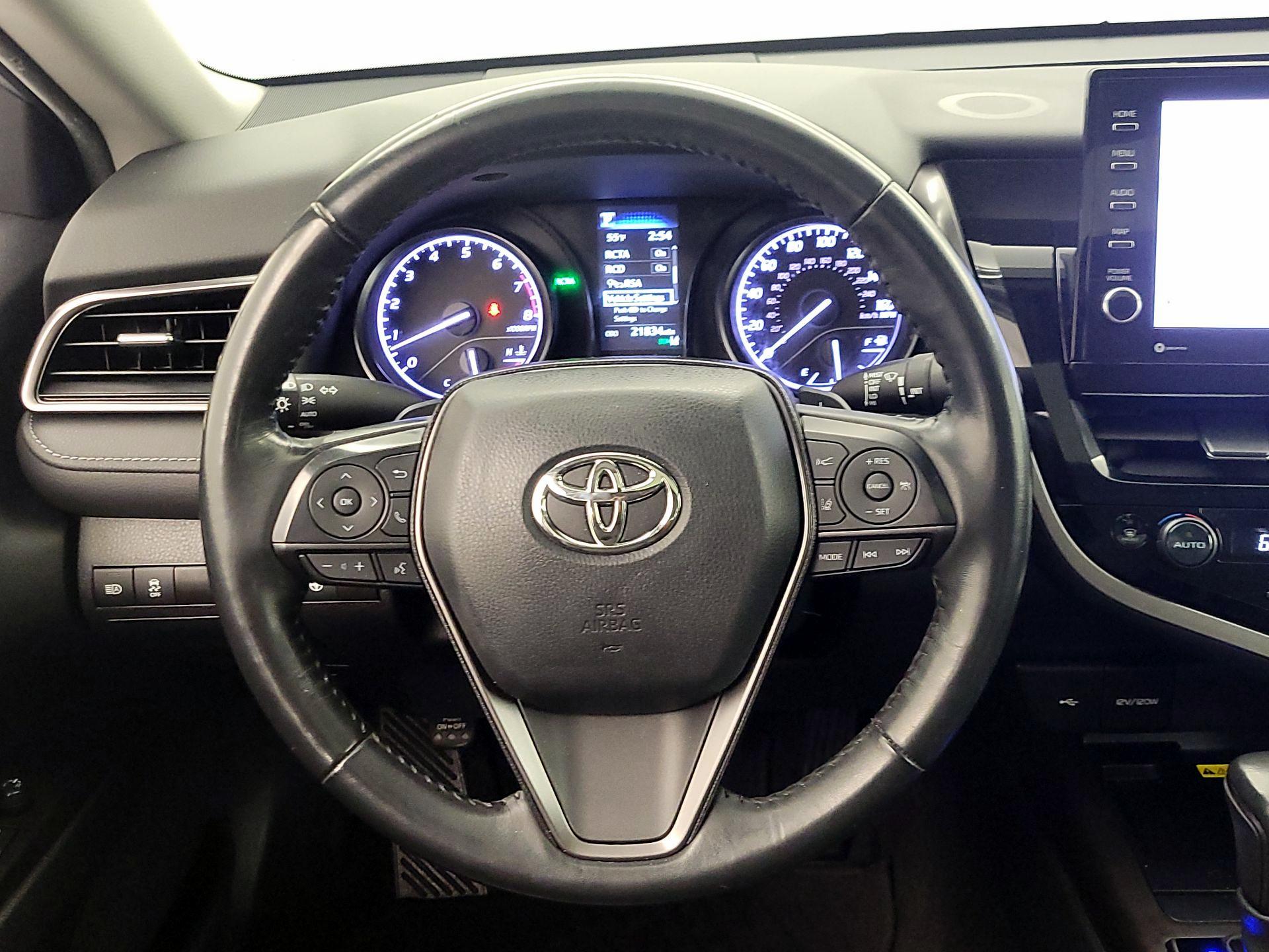 Thumbnail: 2023 Toyota Camry - 10