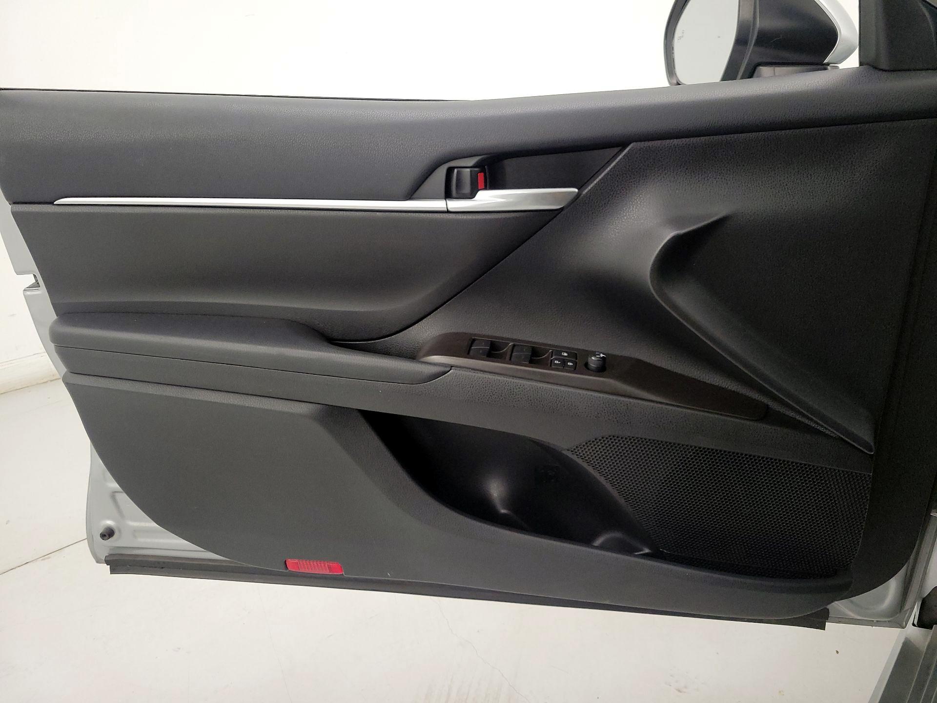 Thumbnail: 2023 Toyota Camry - 12