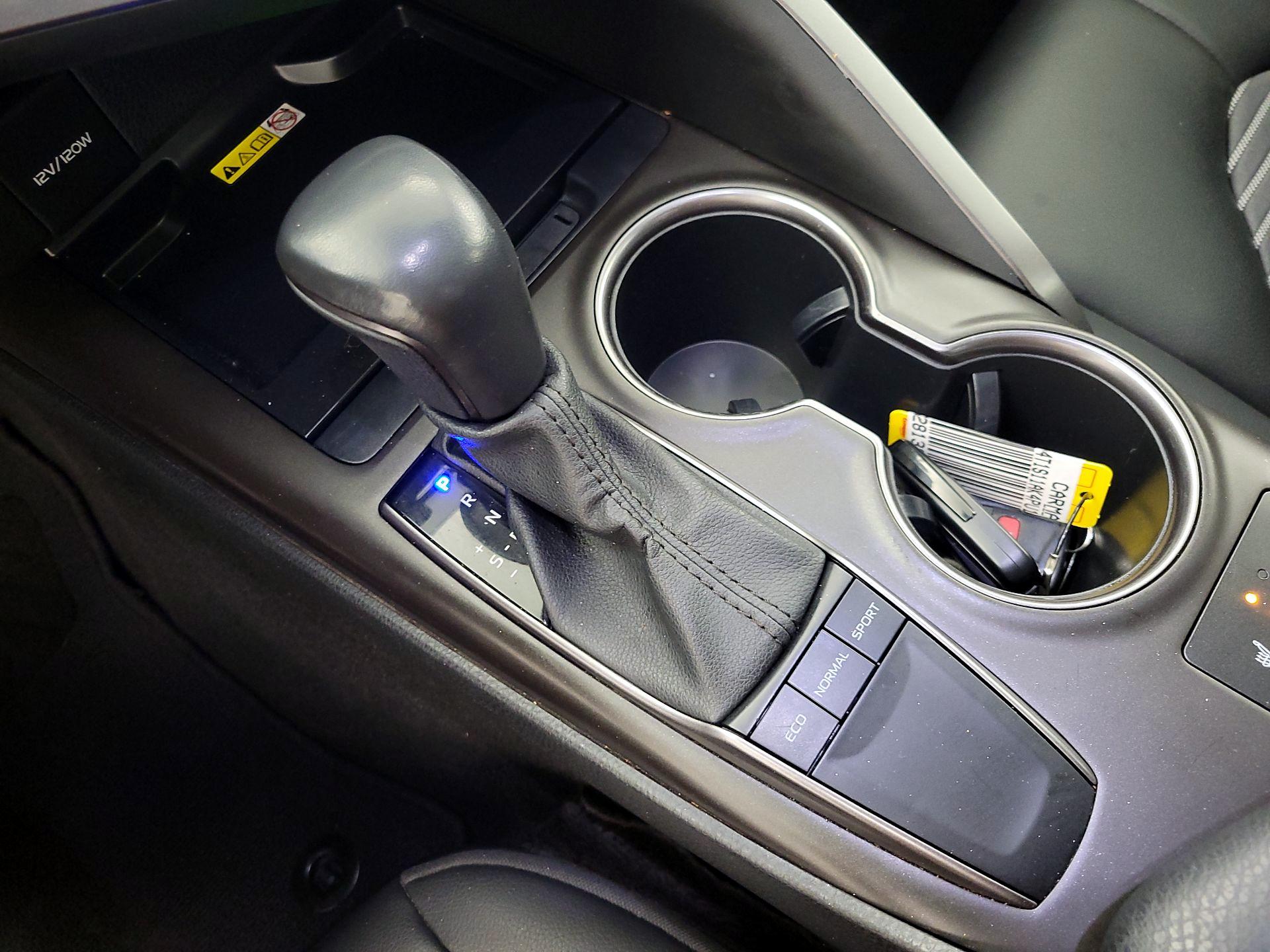 Thumbnail: 2023 Toyota Camry - 17