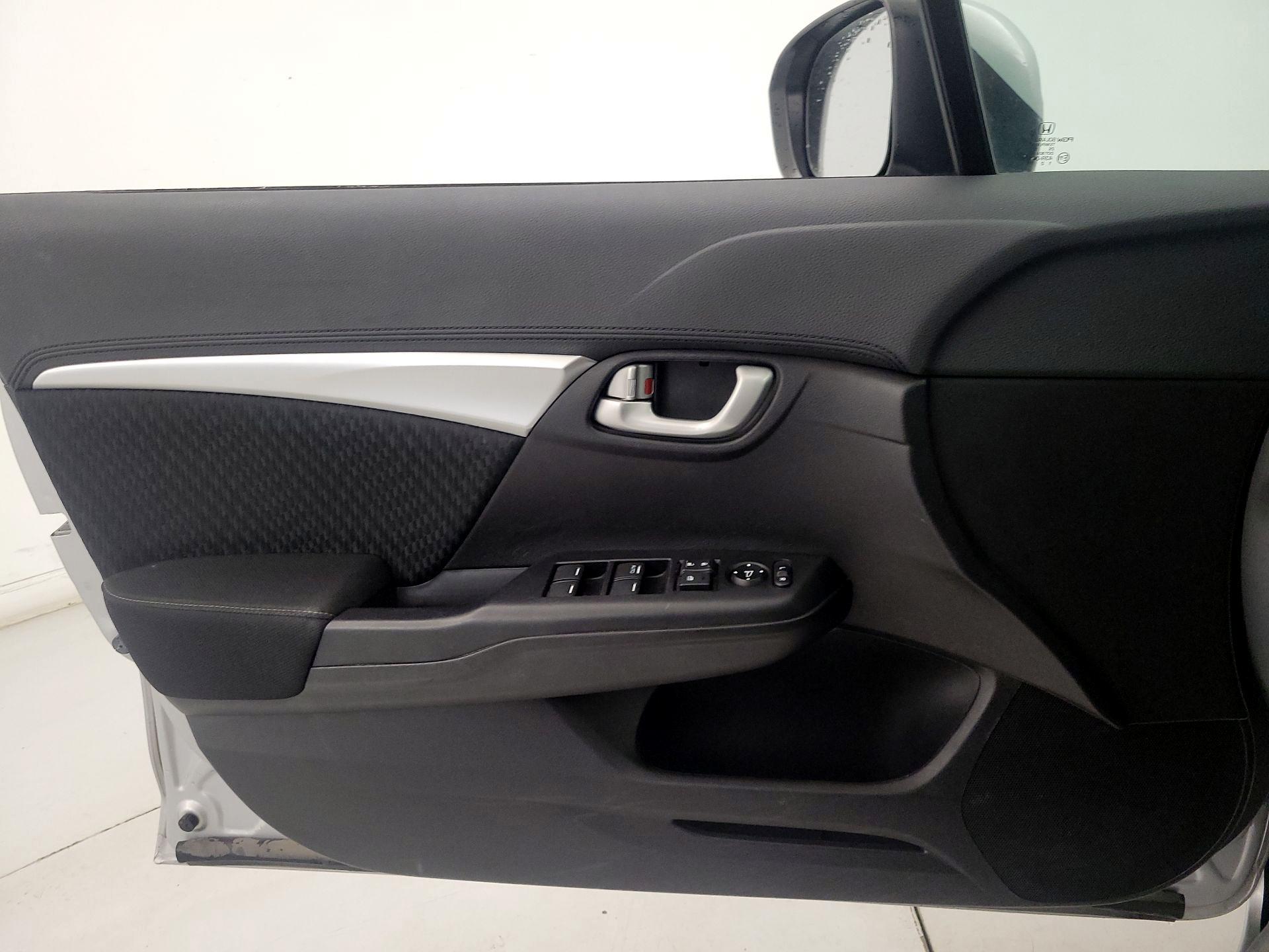 Thumbnail: 2015 Honda Civic - 12