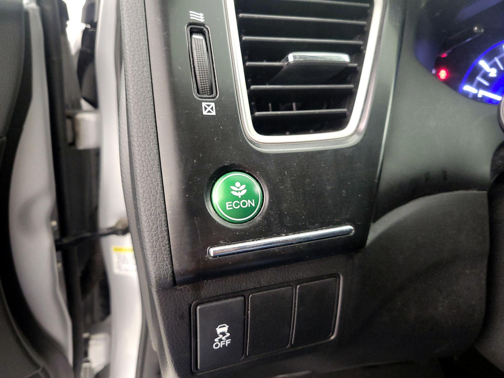 Thumbnail: 2015 Honda Civic - 13