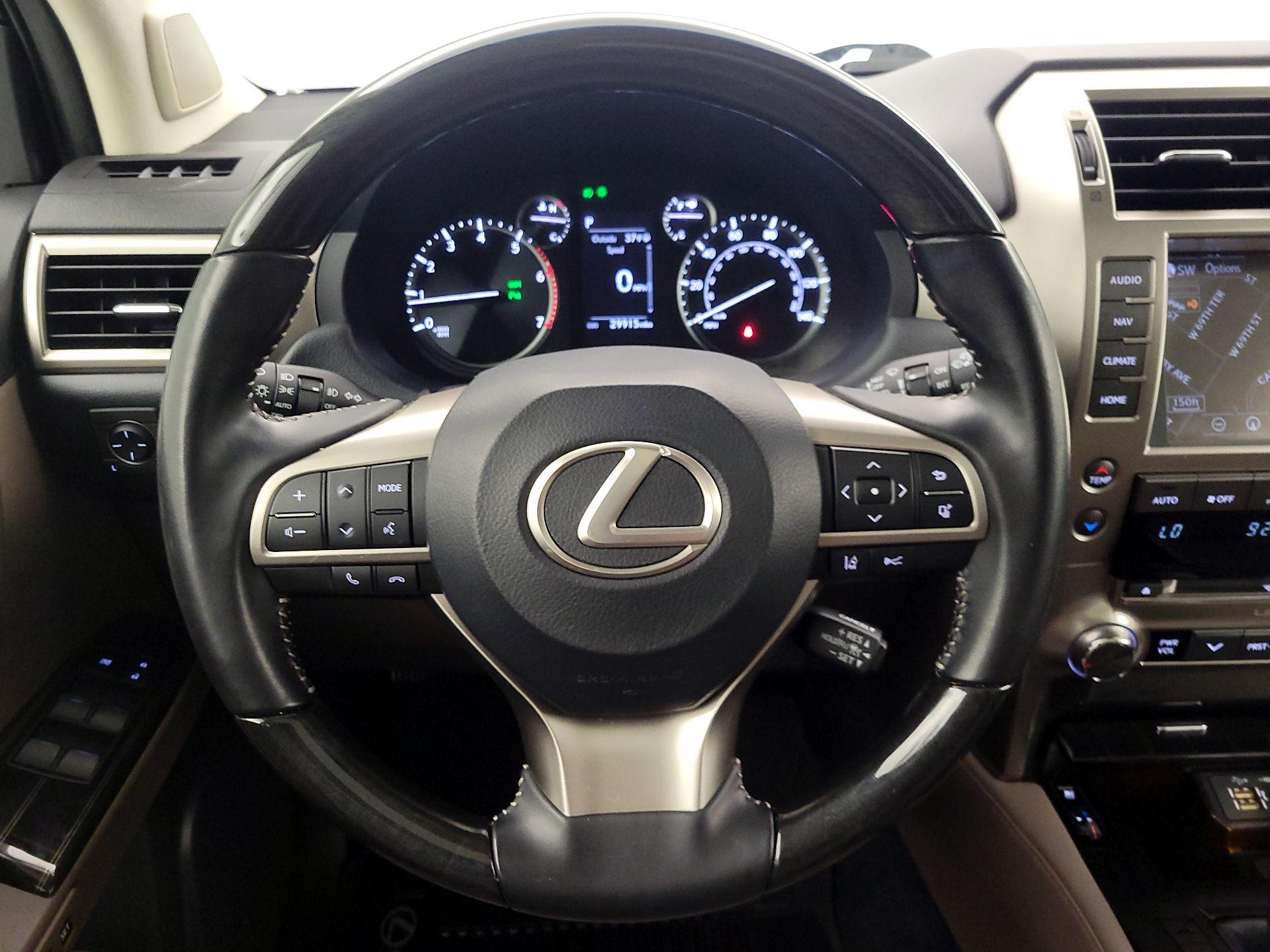 Thumbnail: 2020 Lexus GX - 10