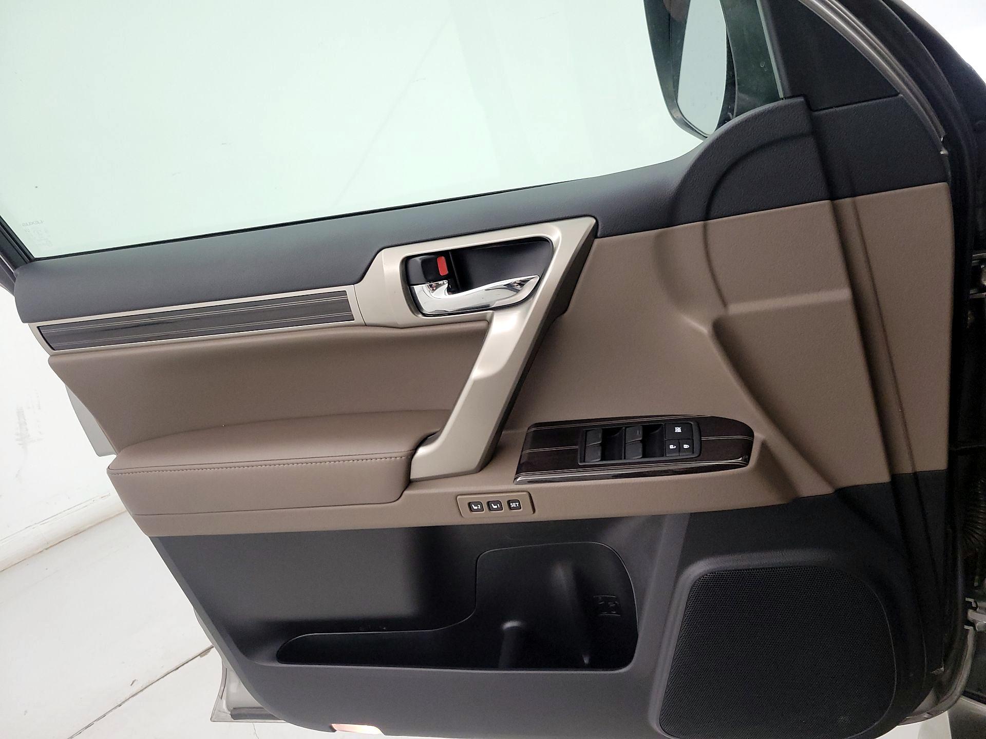 Thumbnail: 2020 Lexus GX - 12