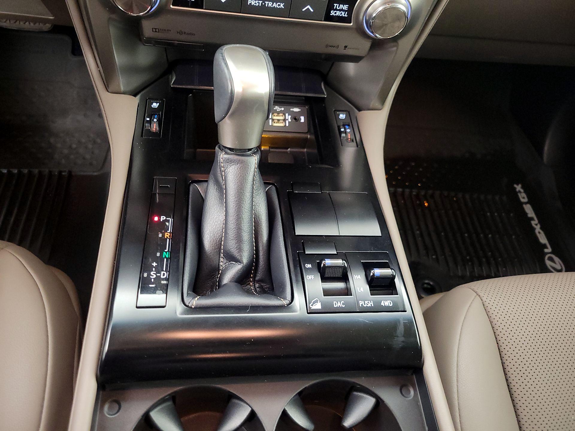 Thumbnail: 2020 Lexus GX - 18