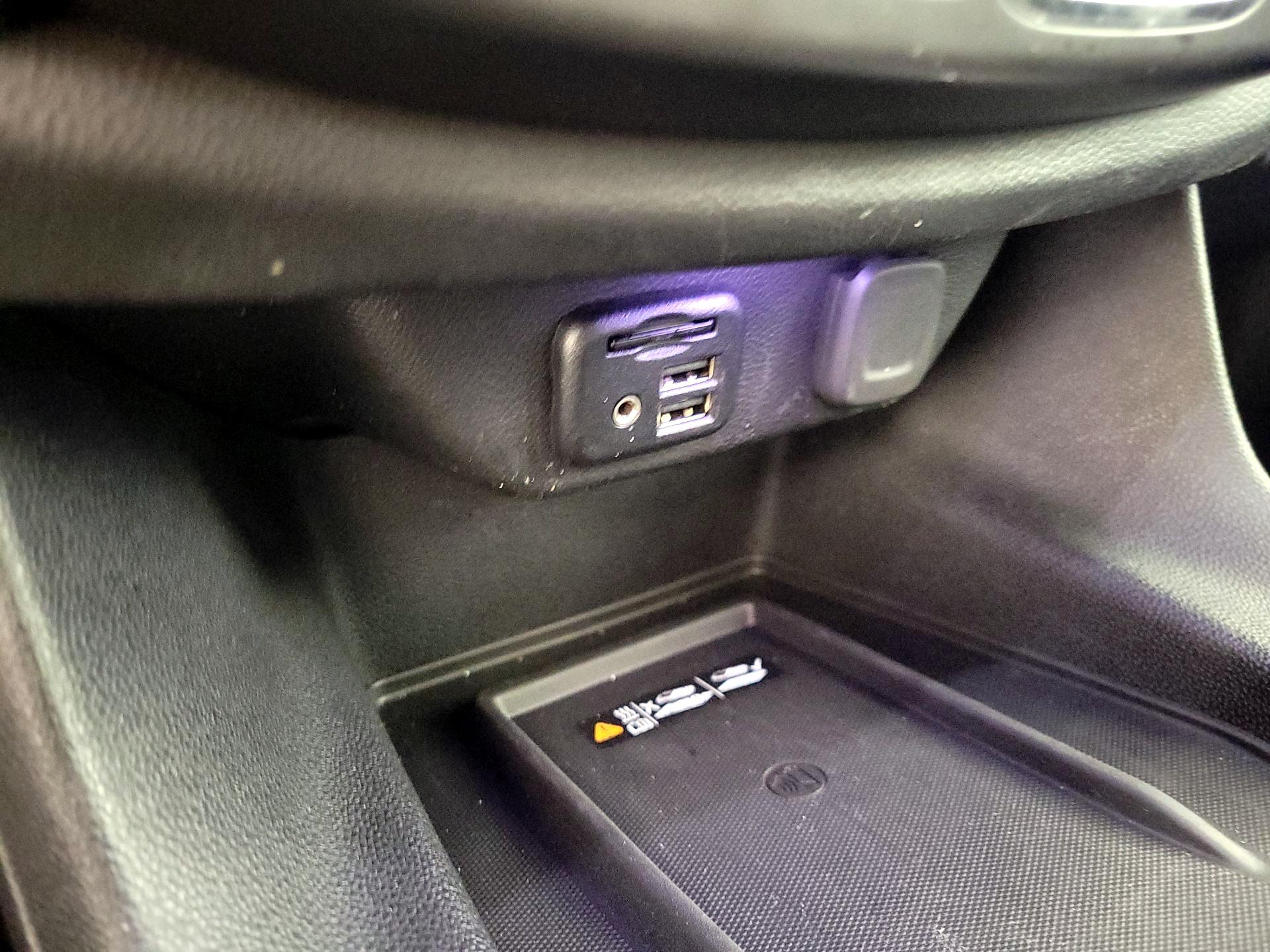 Thumbnail: 2021 Chevrolet Traverse - 18