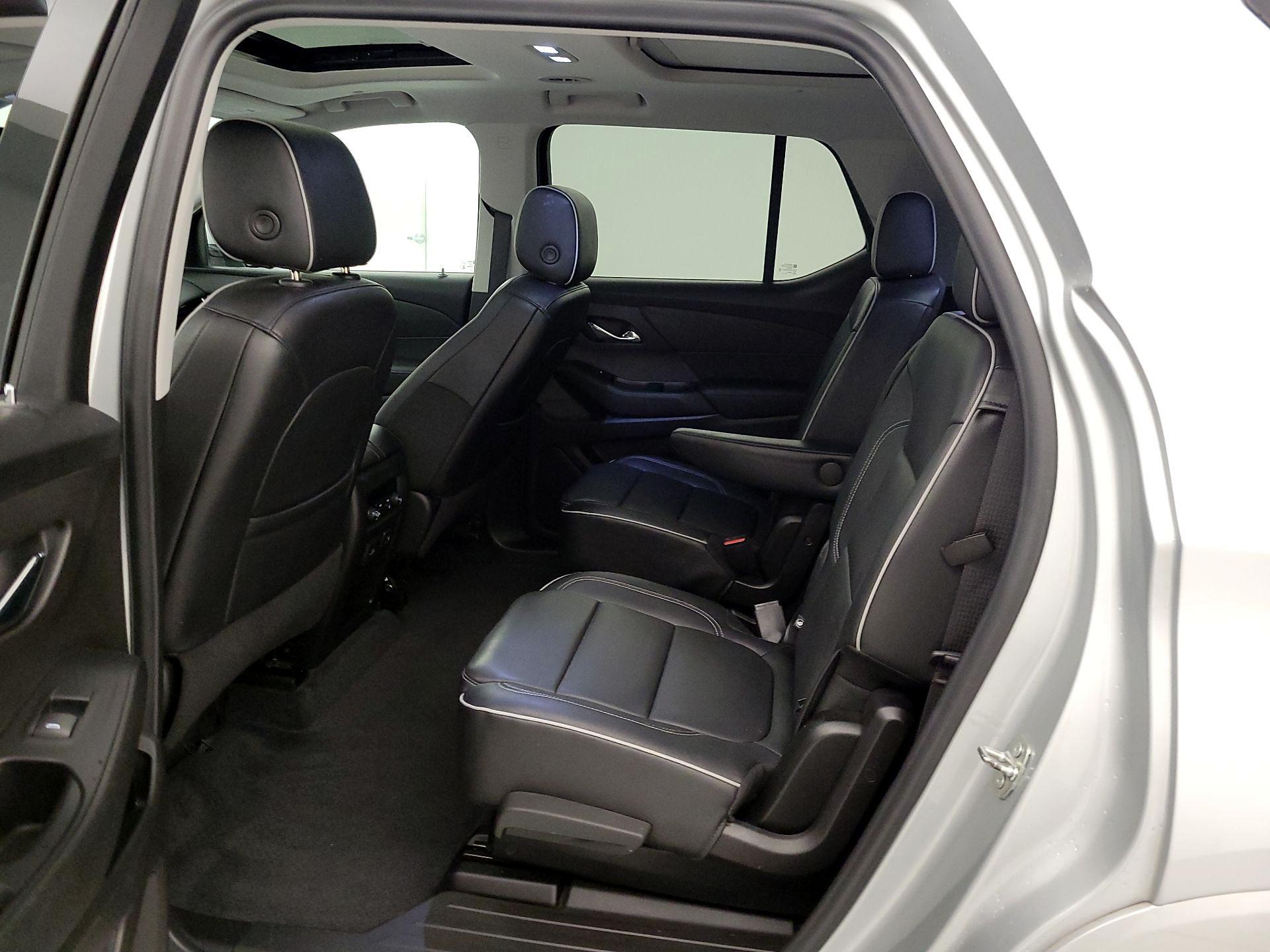 Thumbnail: 2021 Chevrolet Traverse - 20