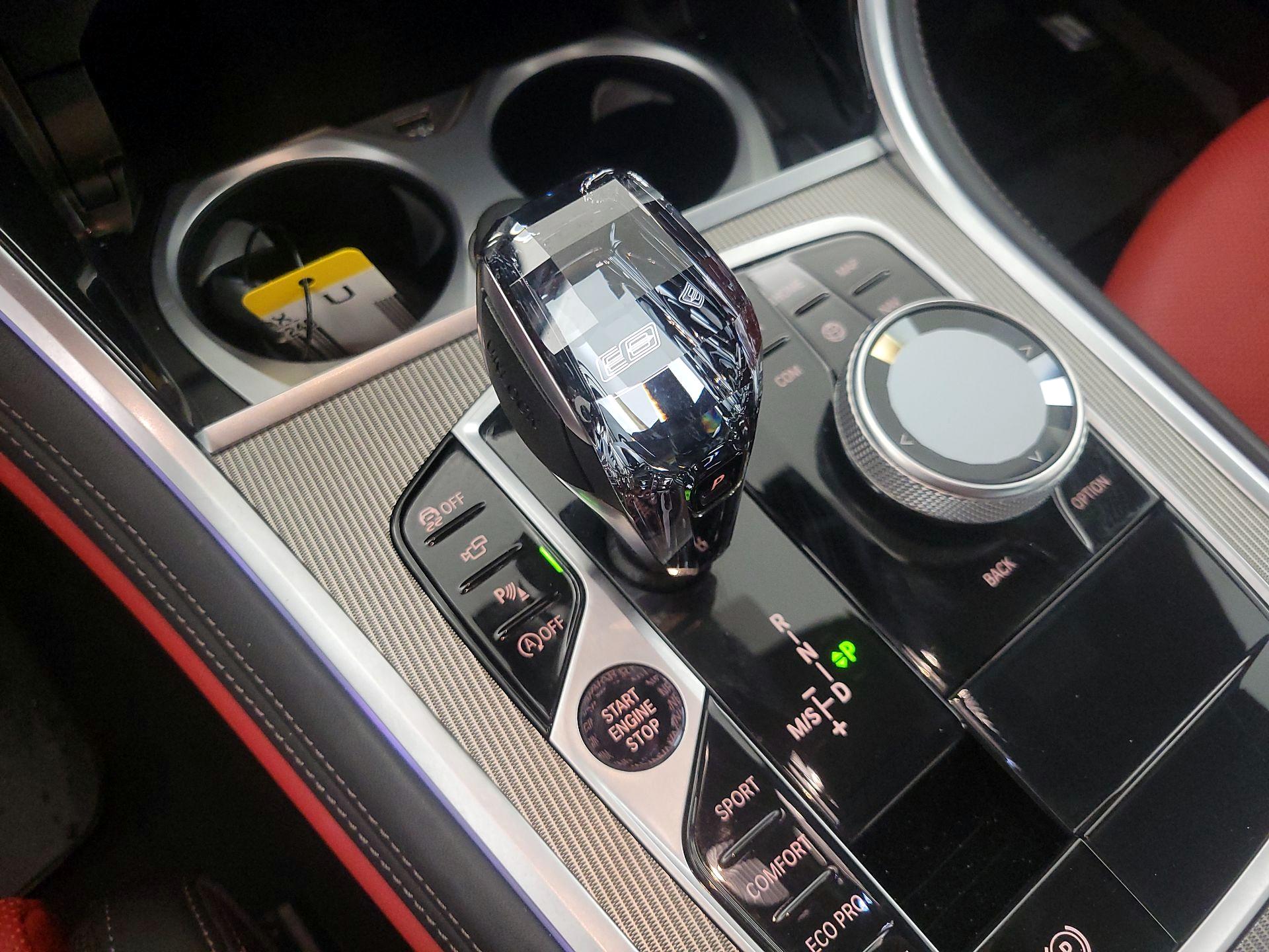 Thumbnail: 2024 BMW 8 Series - 18