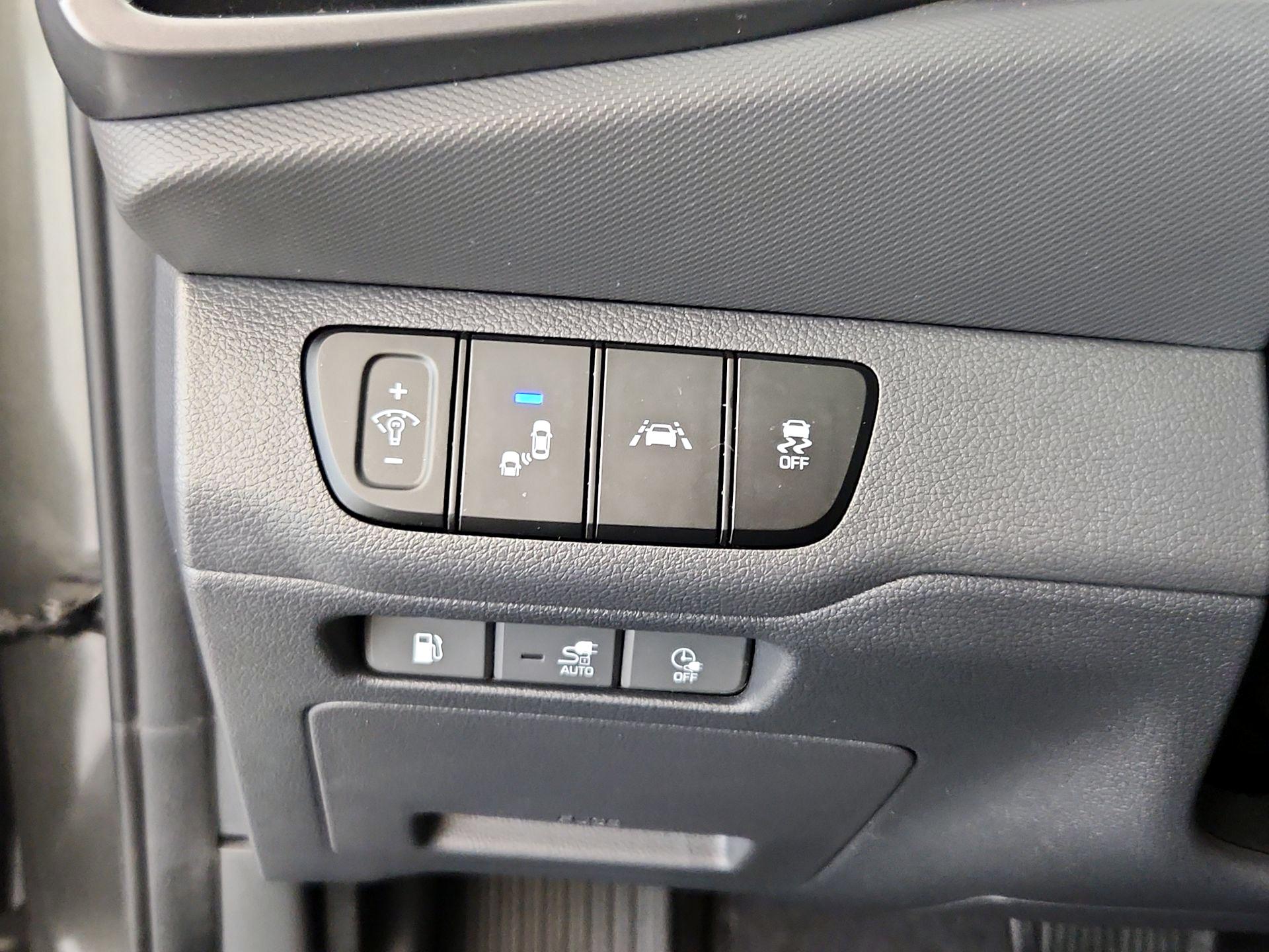 Thumbnail: 2022 Hyundai Ioniq - 13