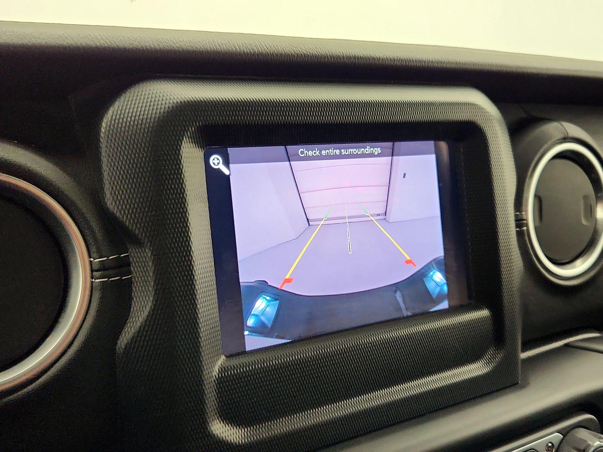 Thumbnail: 2020 Jeep Gladiator - 14