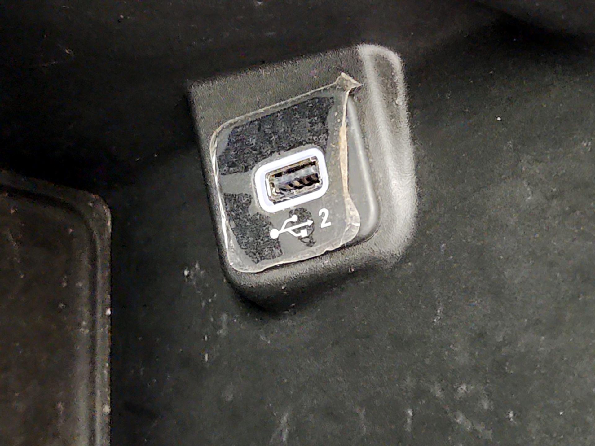 Thumbnail: 2020 Jeep Gladiator - 18