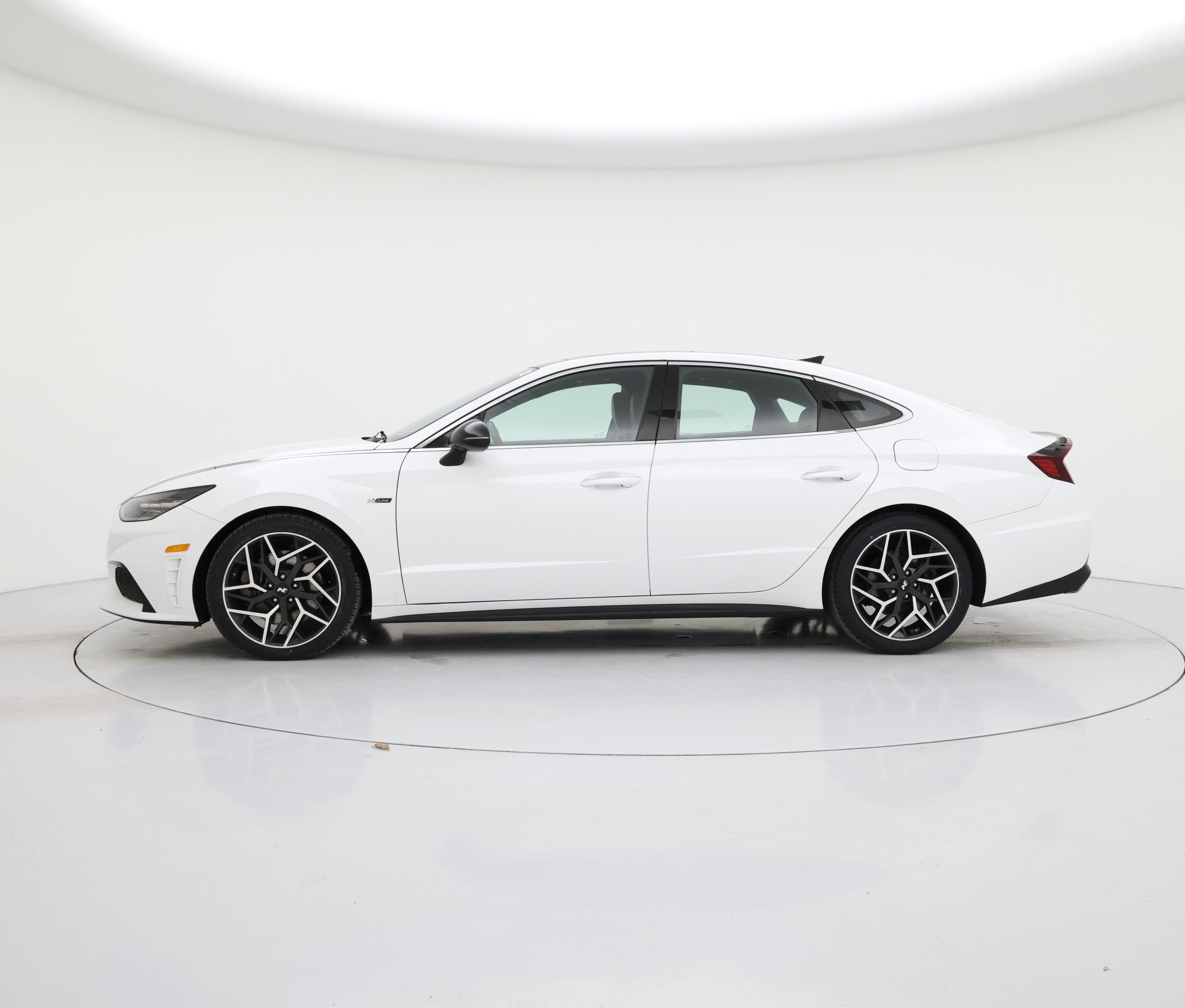 Thumbnail: 2023 Hyundai Sonata - 3