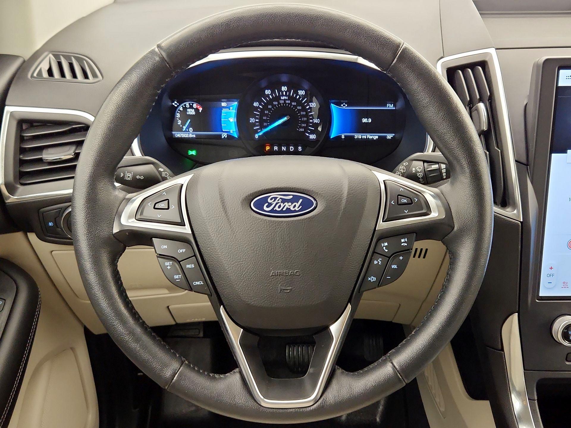 Thumbnail: 2021 Ford Edge - 10