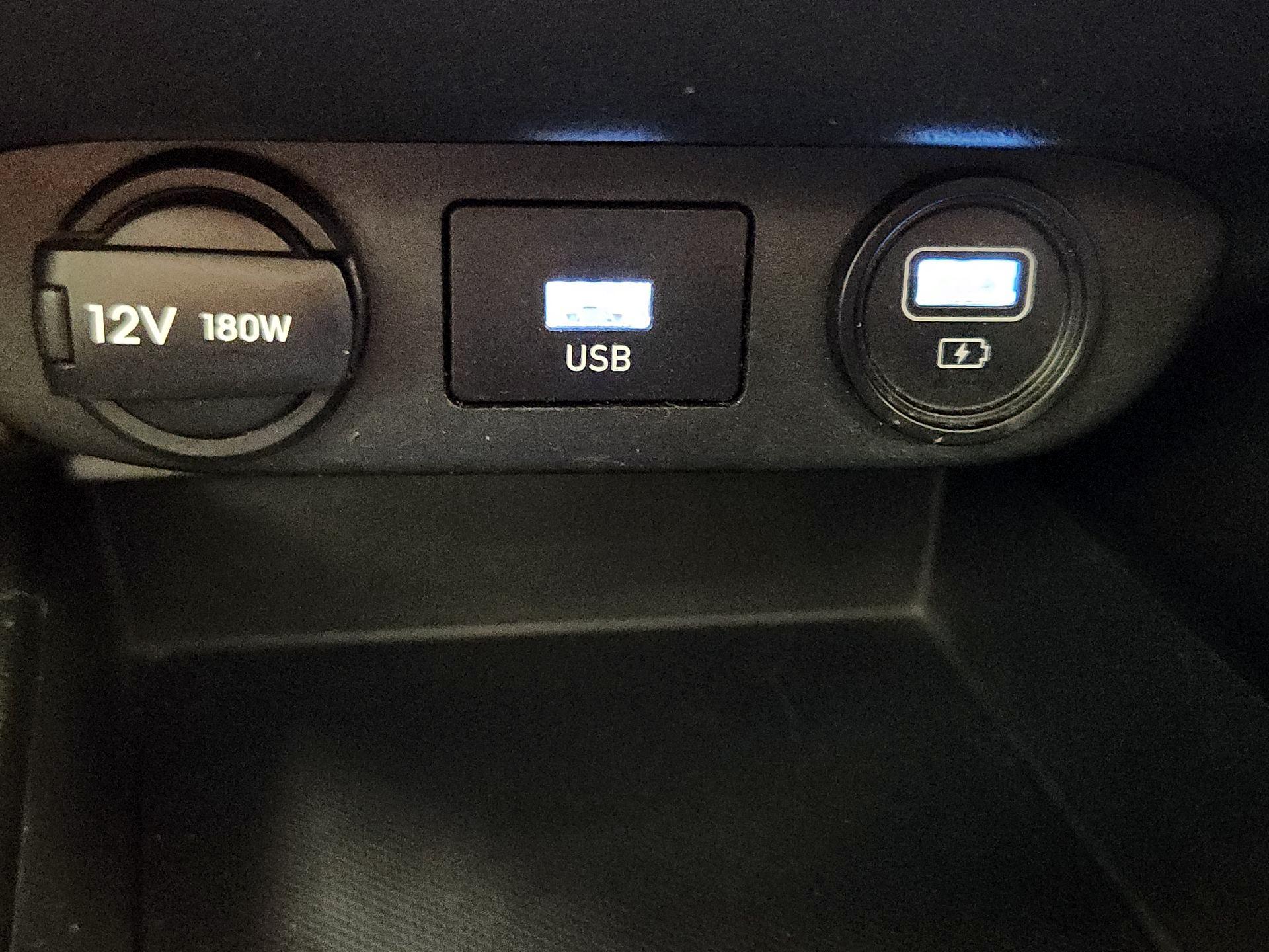 Thumbnail: 2023 Hyundai Elantra - 18