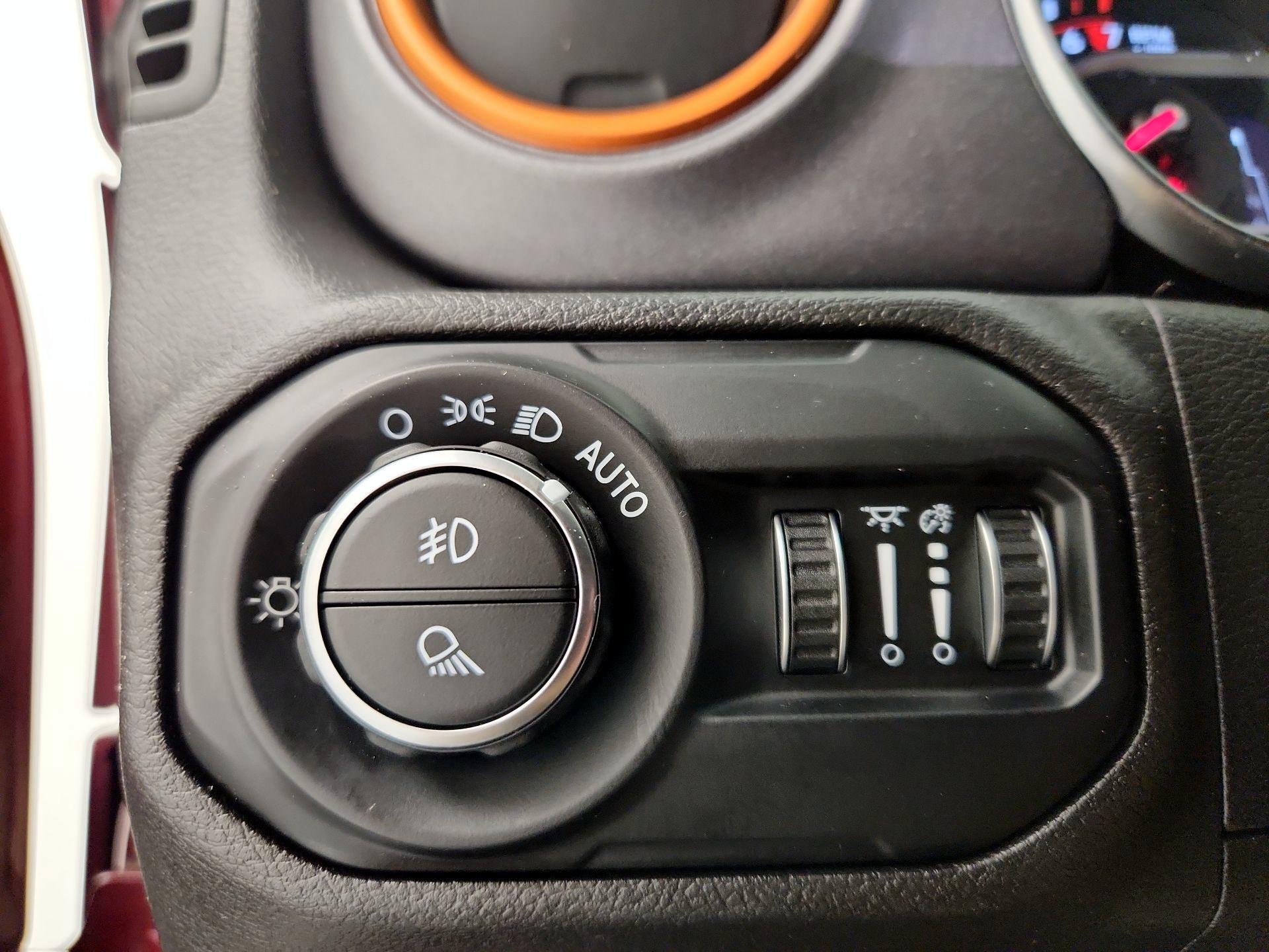 Thumbnail: 2021 Jeep Gladiator - 13