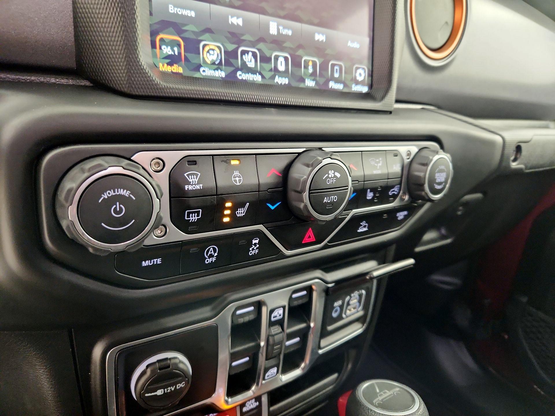 Thumbnail: 2021 Jeep Gladiator - 17