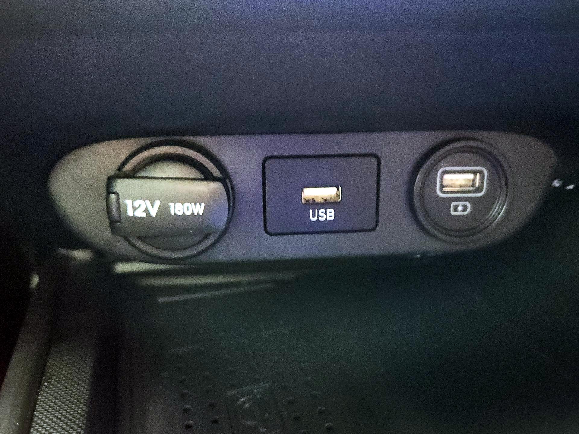 Thumbnail: 2023 Hyundai Elantra - 19