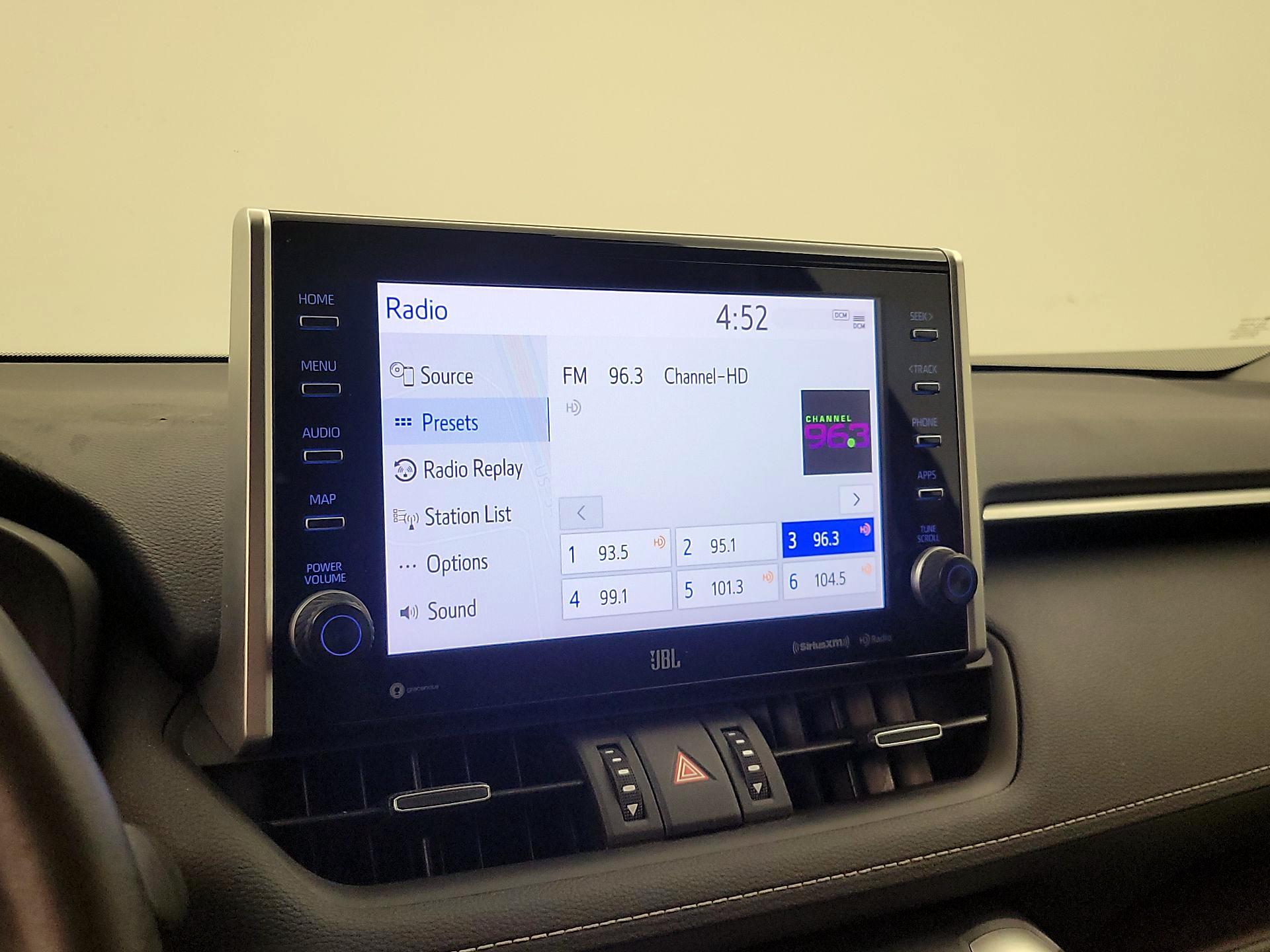 Thumbnail: 2022 Toyota RAV4 - 16