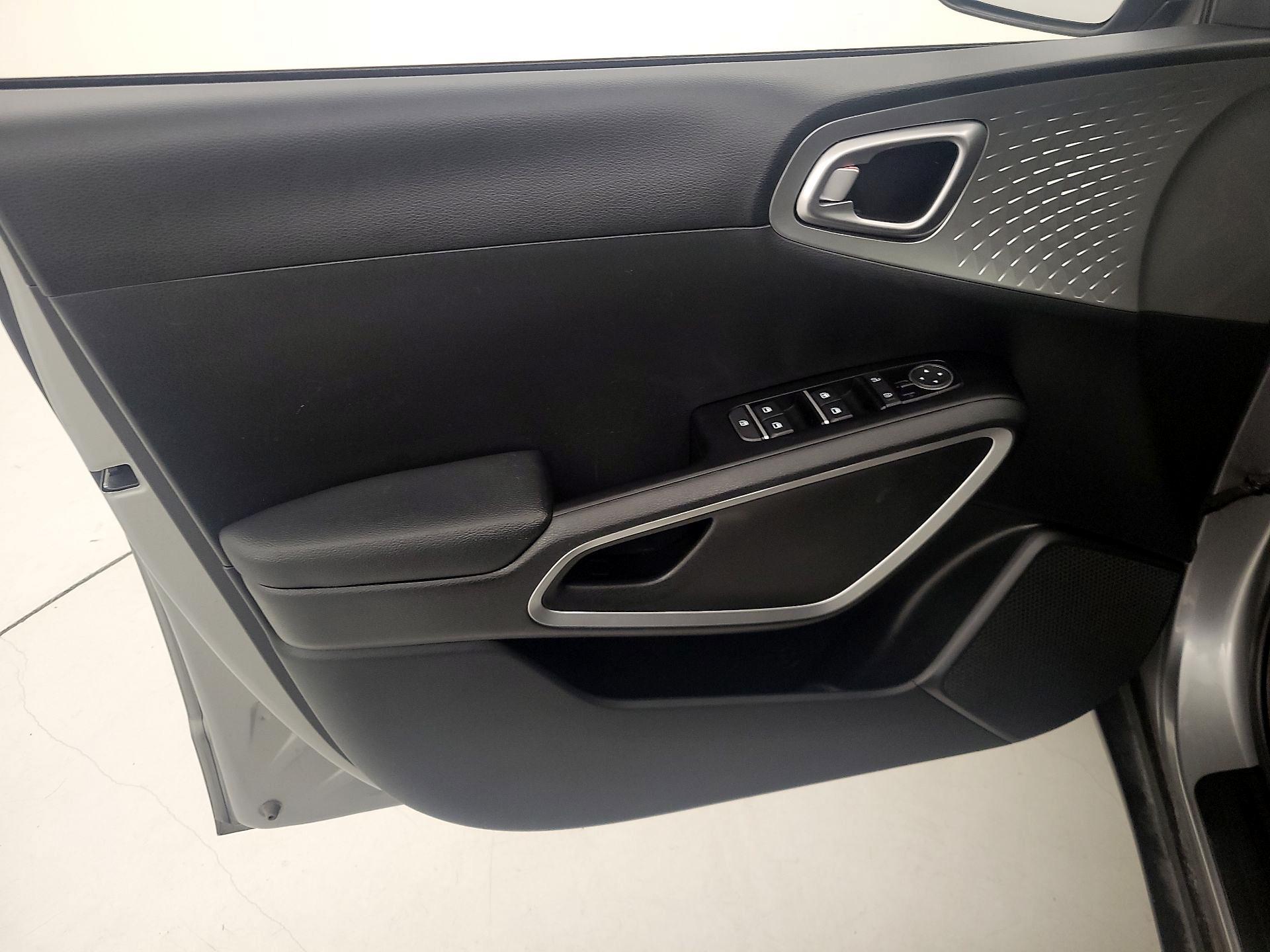 Thumbnail: 2024 Kia Soul - 12