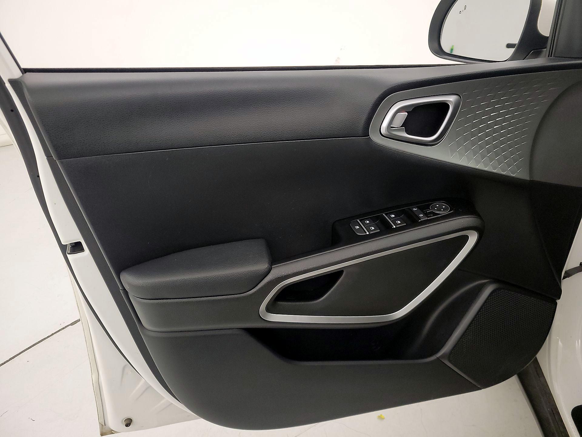 Thumbnail: 2024 Kia Soul - 12