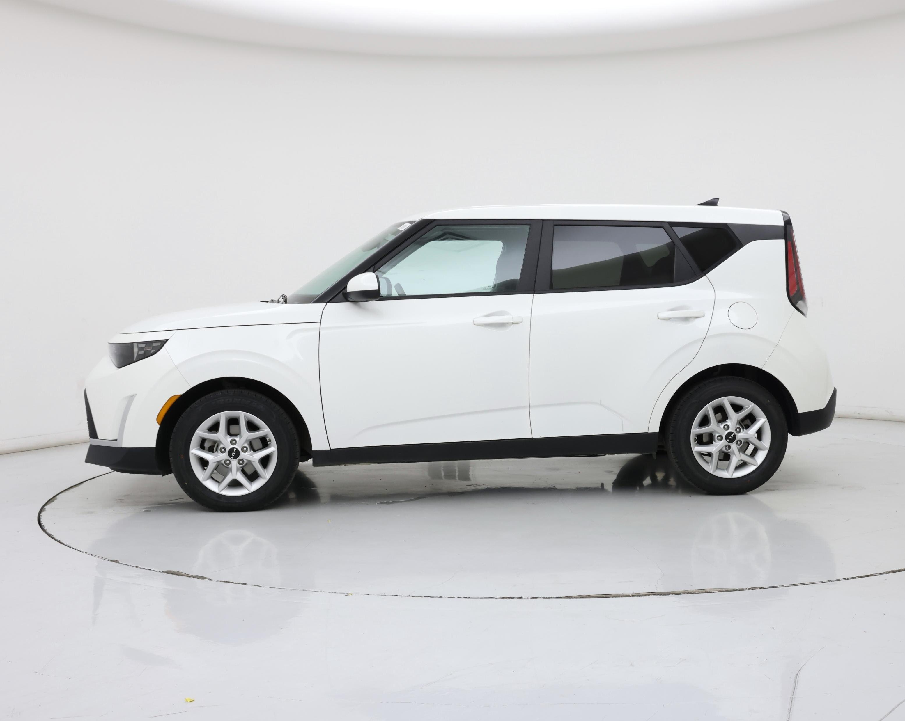 Thumbnail: 2024 Kia Soul - 3