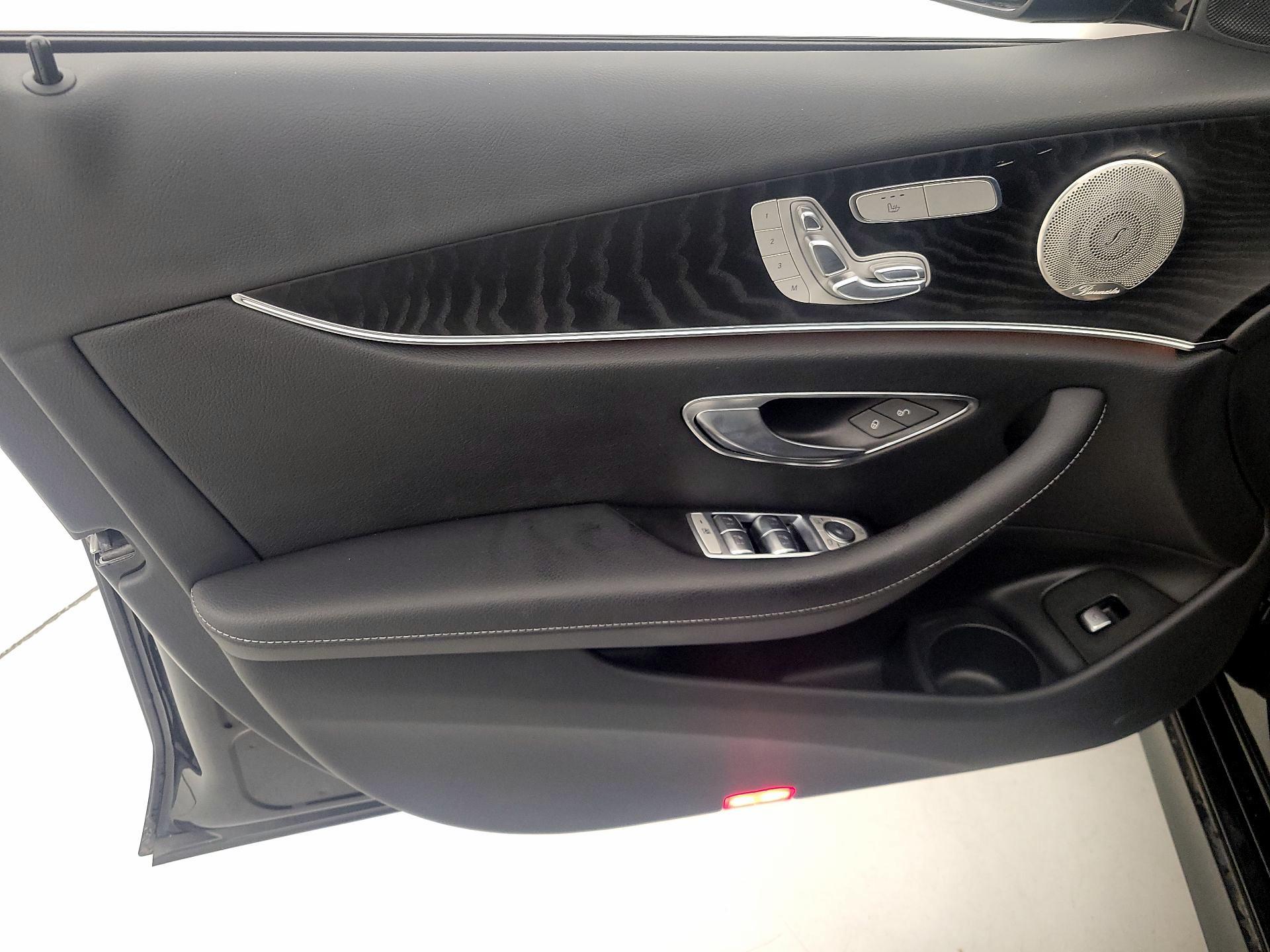 Thumbnail: 2023 Mercedes-Benz E-Class - 12