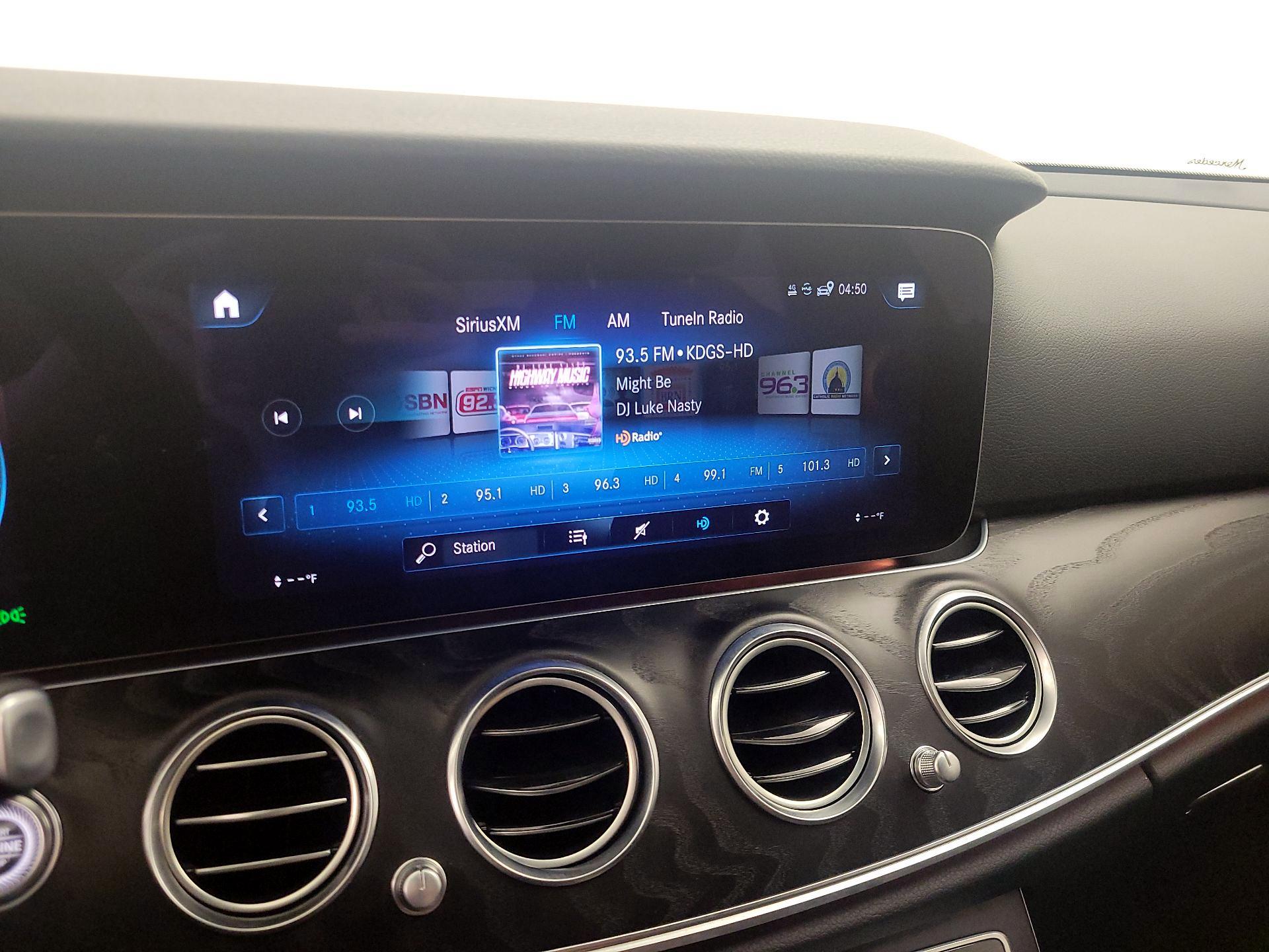 Thumbnail: 2023 Mercedes-Benz E-Class - 16