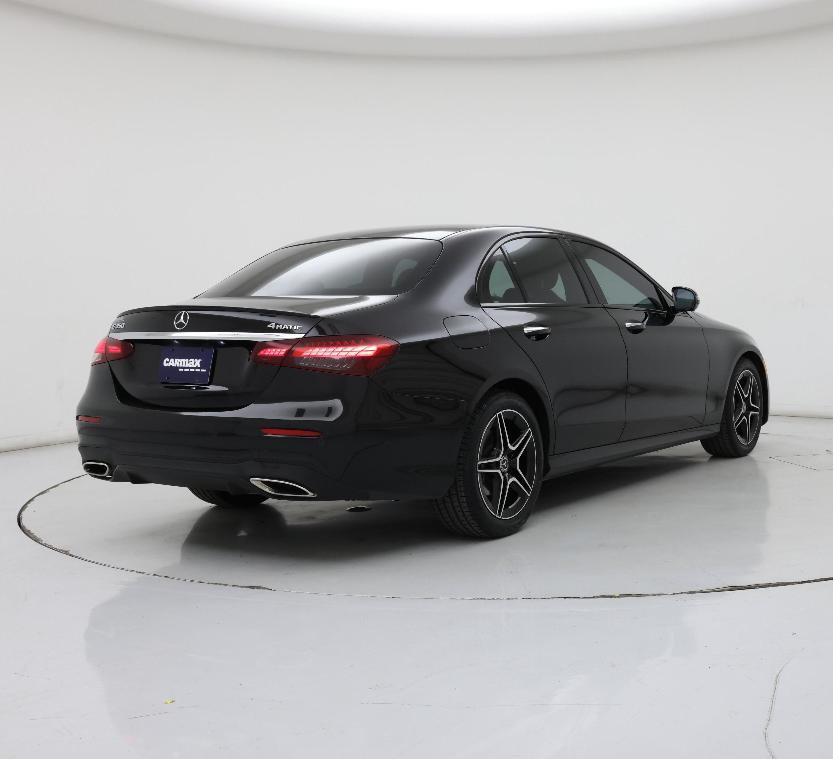 Thumbnail: 2023 Mercedes-Benz E-Class - 8